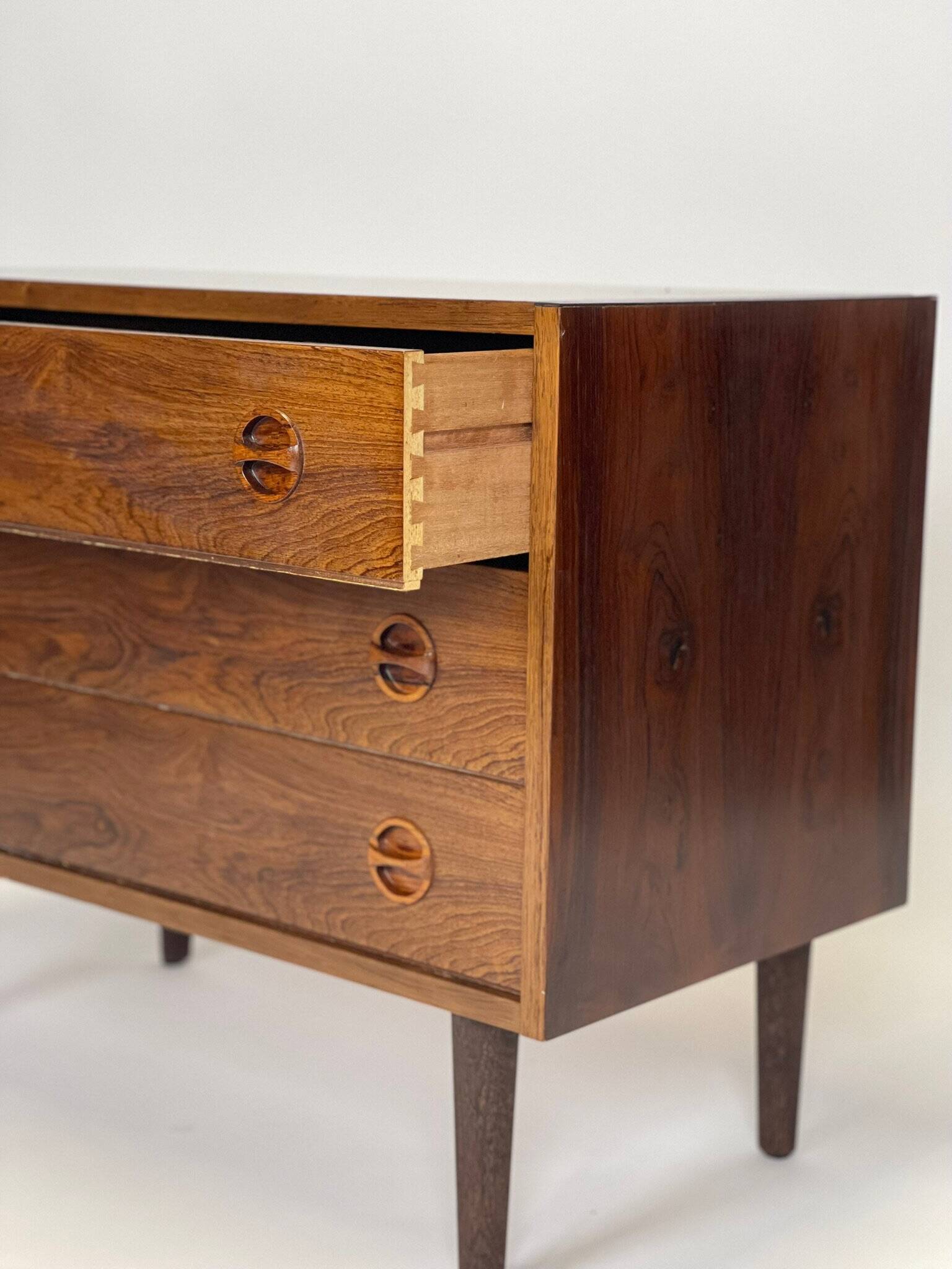 Rosewood chest of drawers from the 1960s.