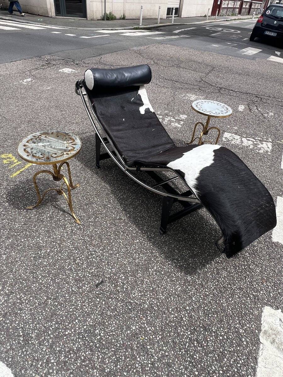 Pair of small side tables or end tables in gilded wrought iron, typical of the 1950s/1960s.