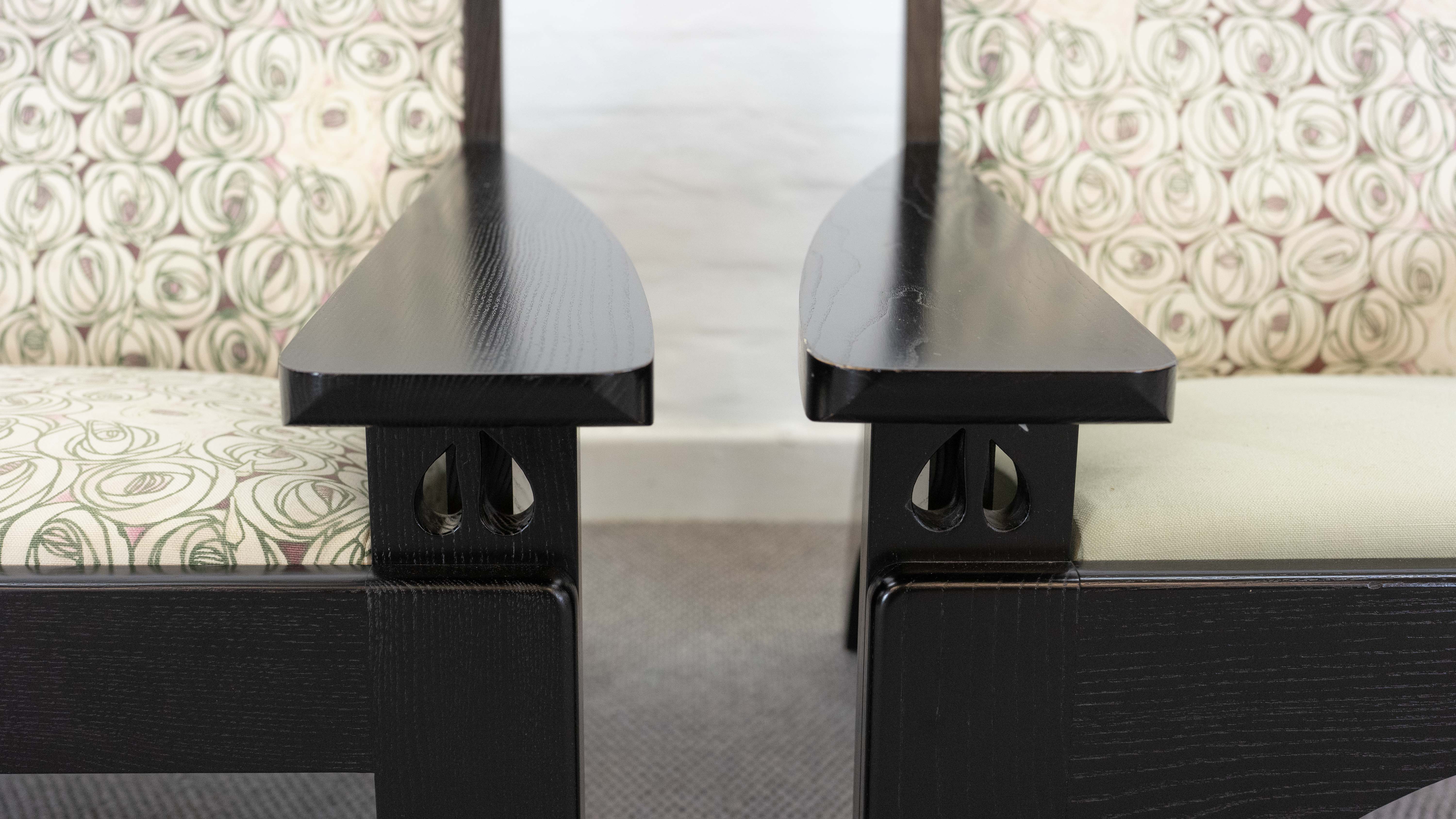 Cassina Hill House Set, Sofa and easy chair by Charles Rennie Mackintosh