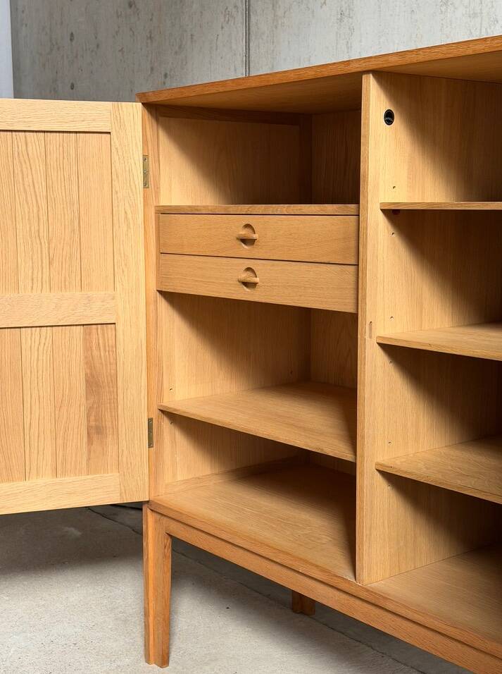 Cabinet by Kurt Østervig for Vamo Møbelfabrik
