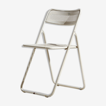 White Metal Folding Chair