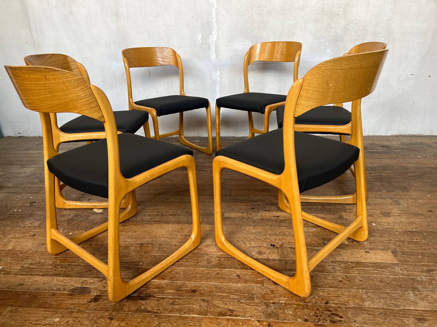 Set of 6 vintage bentwood sleigh chairs by Baumann - 1960s