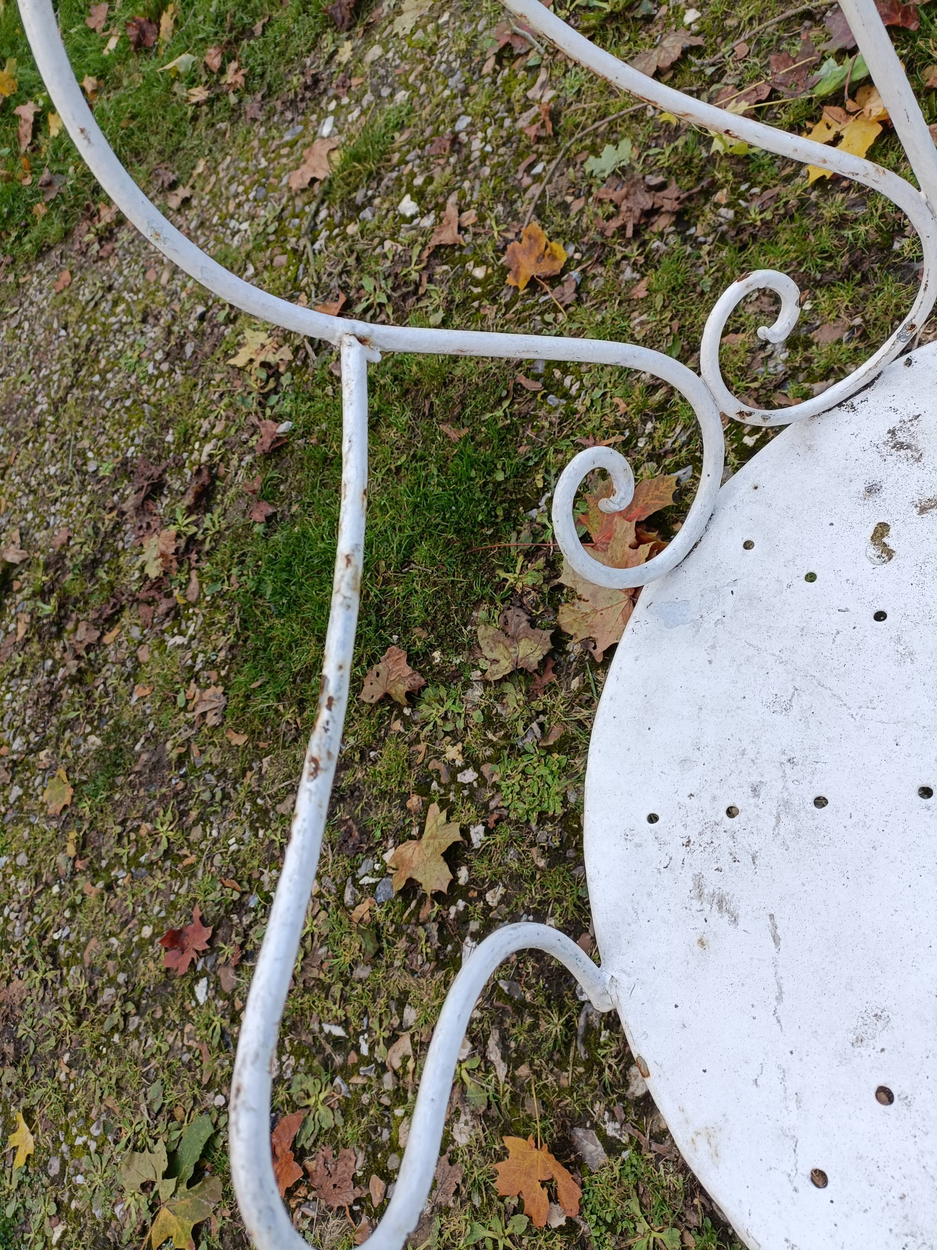 Paire de fauteuils de jardin anciens fer plein métal