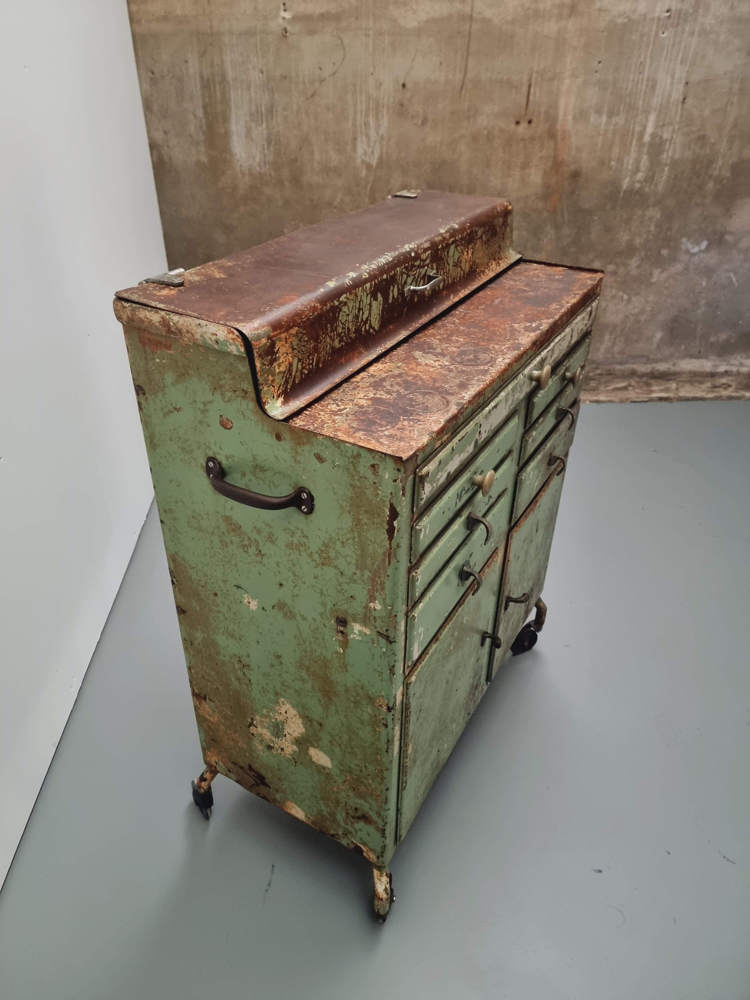 Meuble de métier