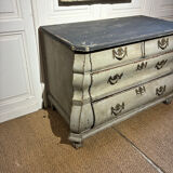 Old Dutch-style chest of drawers