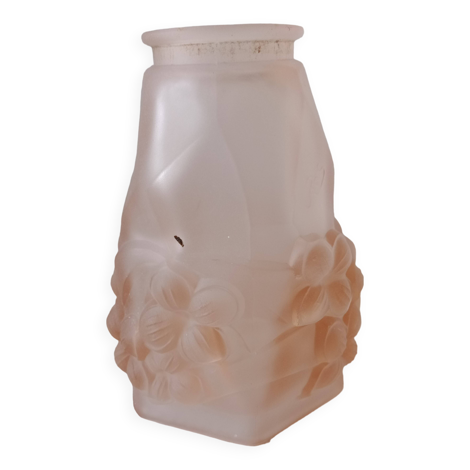 Signed ros - pink glass tulip with octagonal bell flowers - thick molded glass