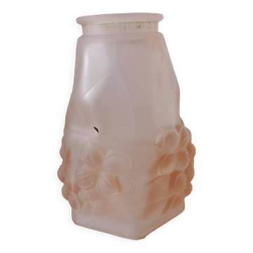 Signed ros - pink glass tulip with octagonal bell flowers - thick molded glass