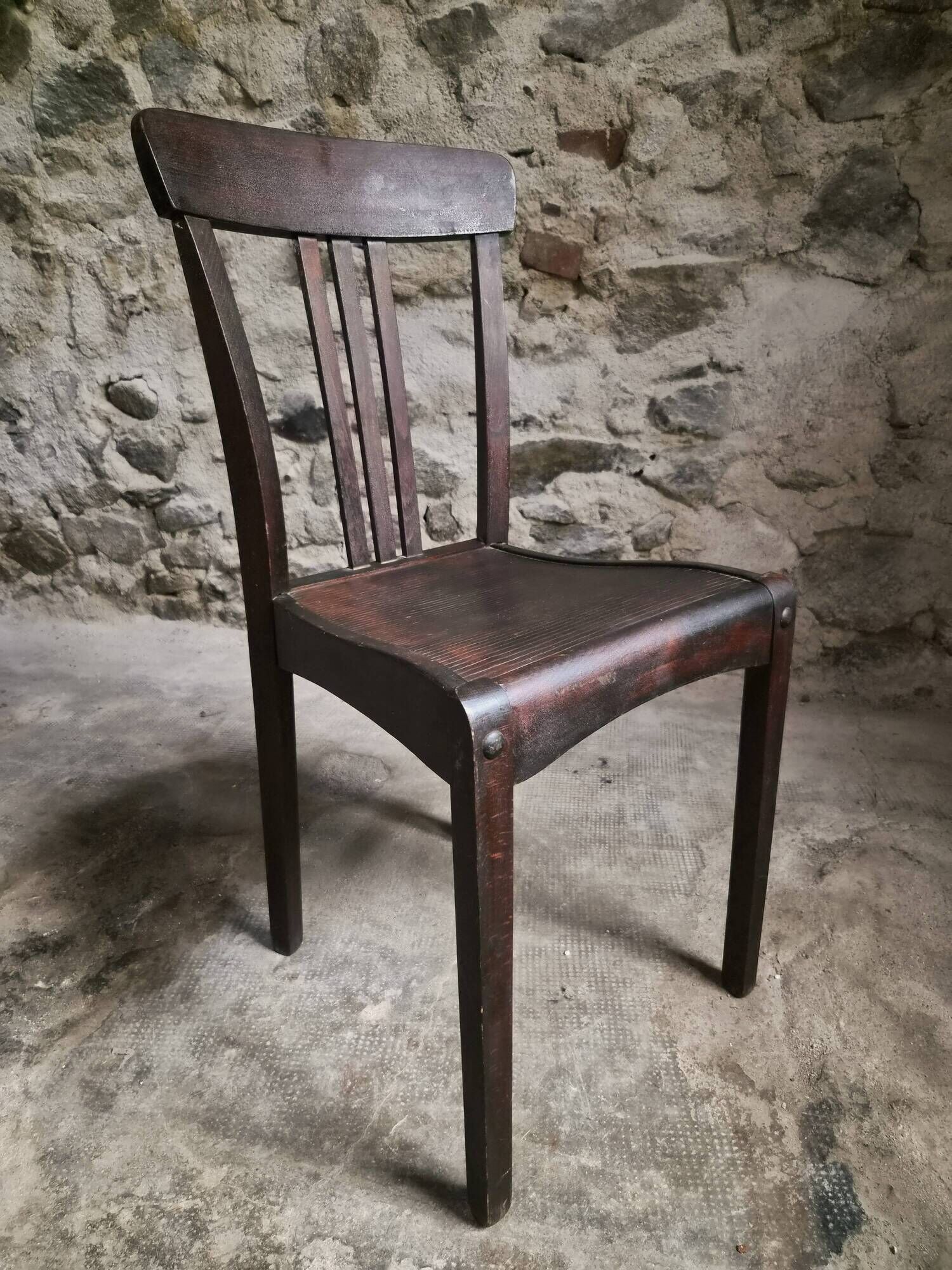 Set of 4 antique French bistro chairs Stella, circa 1900–1920.