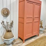 Armoire parisienne