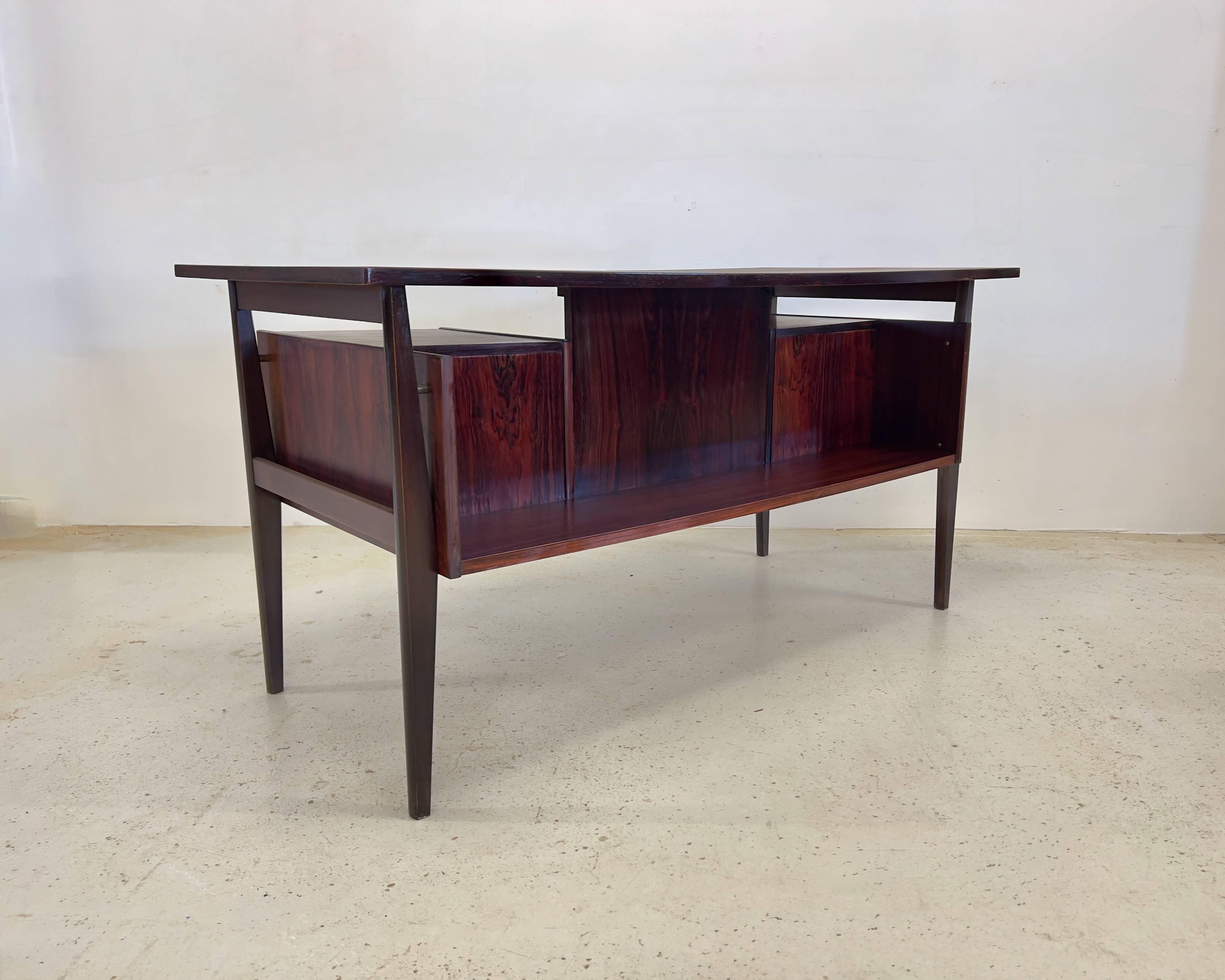 Bureau en palissandre par Gunnar Nielsen pour Tibergaard, années 1960.