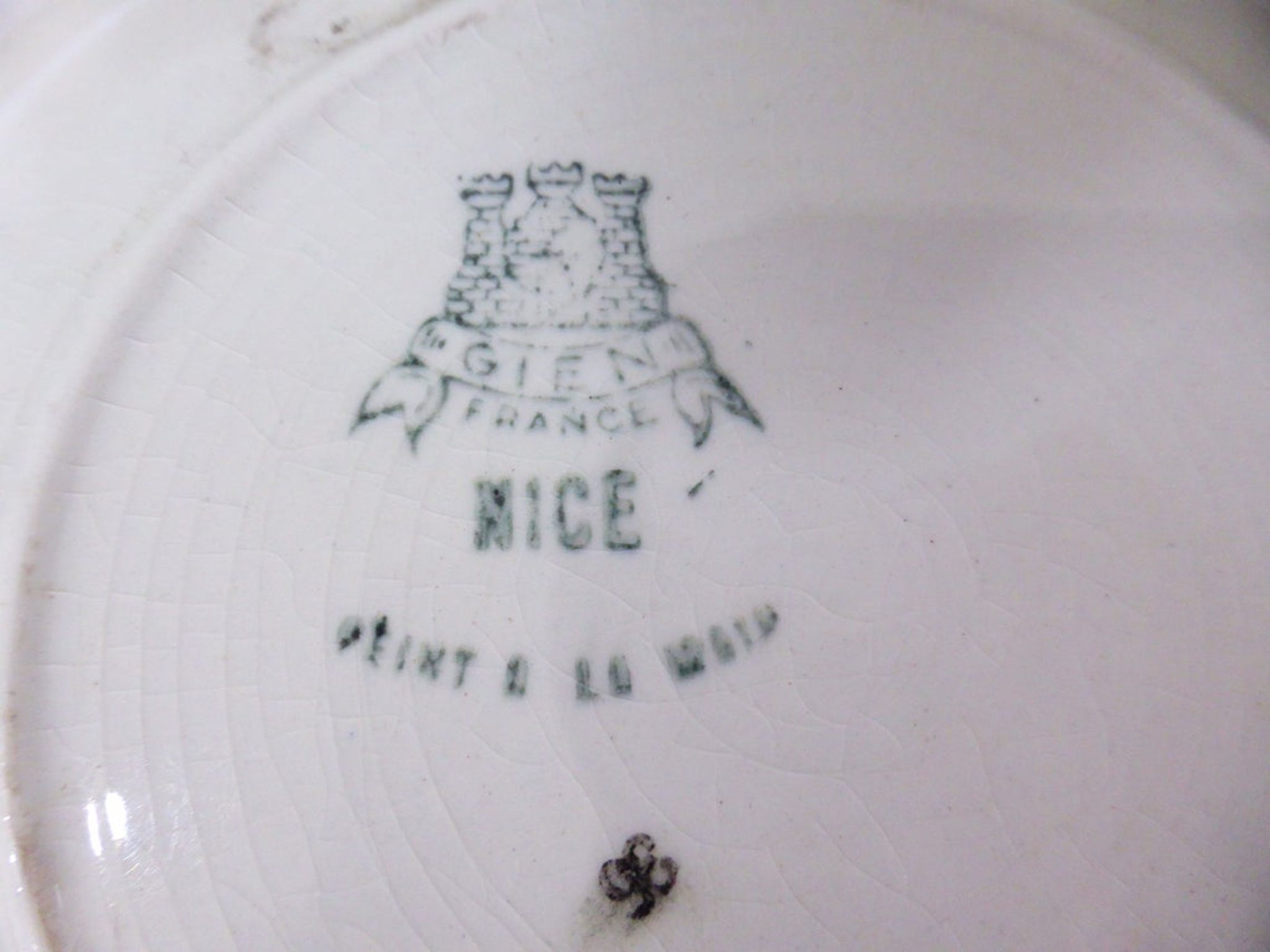 Set of 6 vintage soup plates from the Gien factory, Nice model