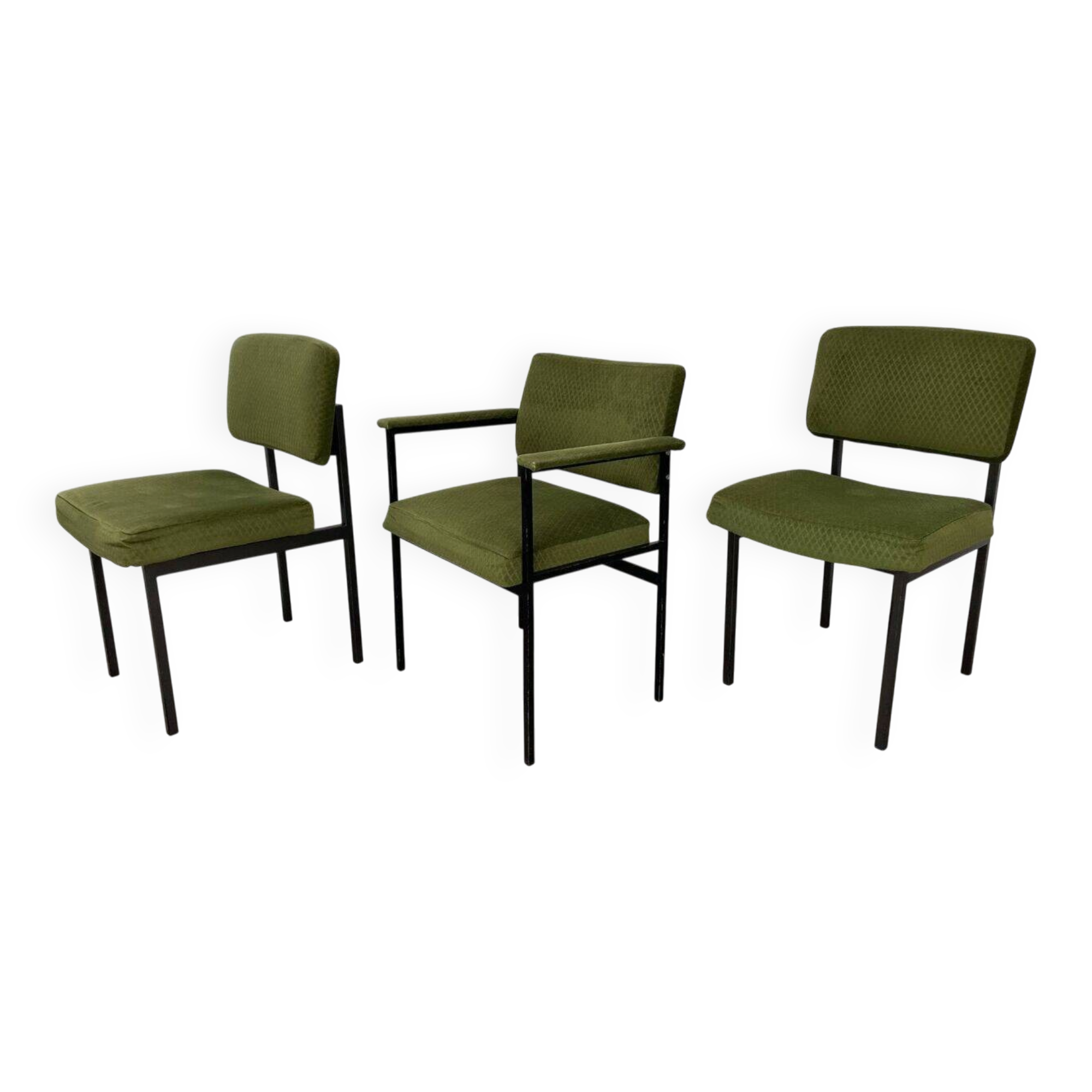 2 chairs and 1 office armchair from the 1950s in green velvet and black metal.