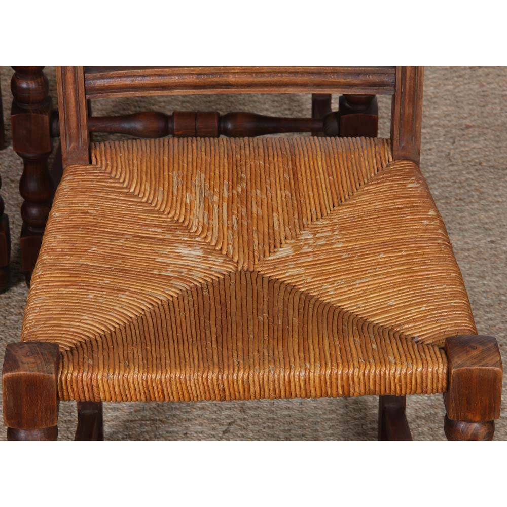 Ensemble de 8 chaises paillées en bois massif, 1940