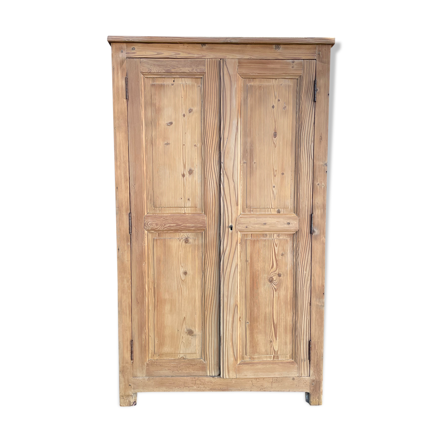 Armoire parisienne ancienne