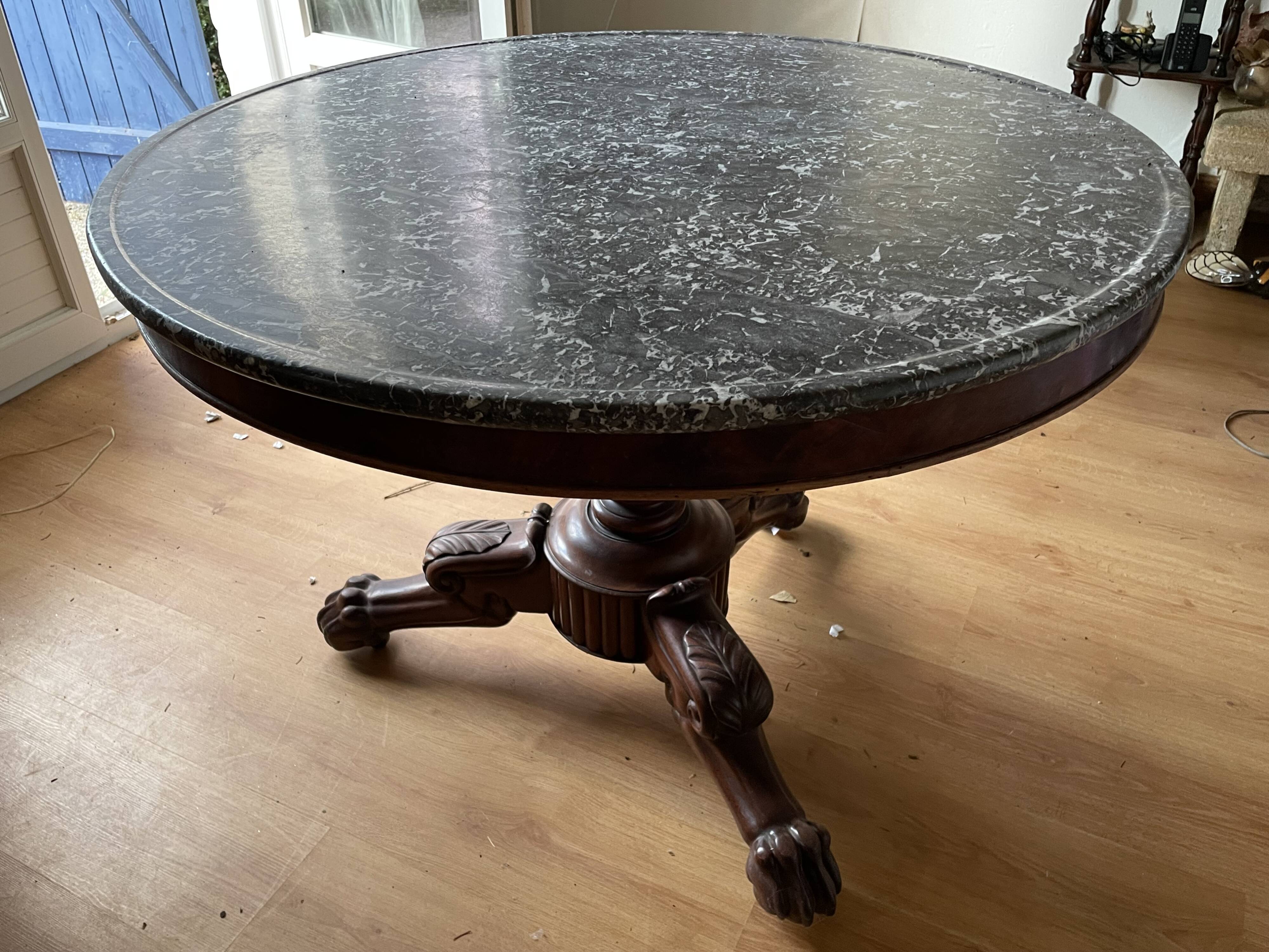 Empire round table