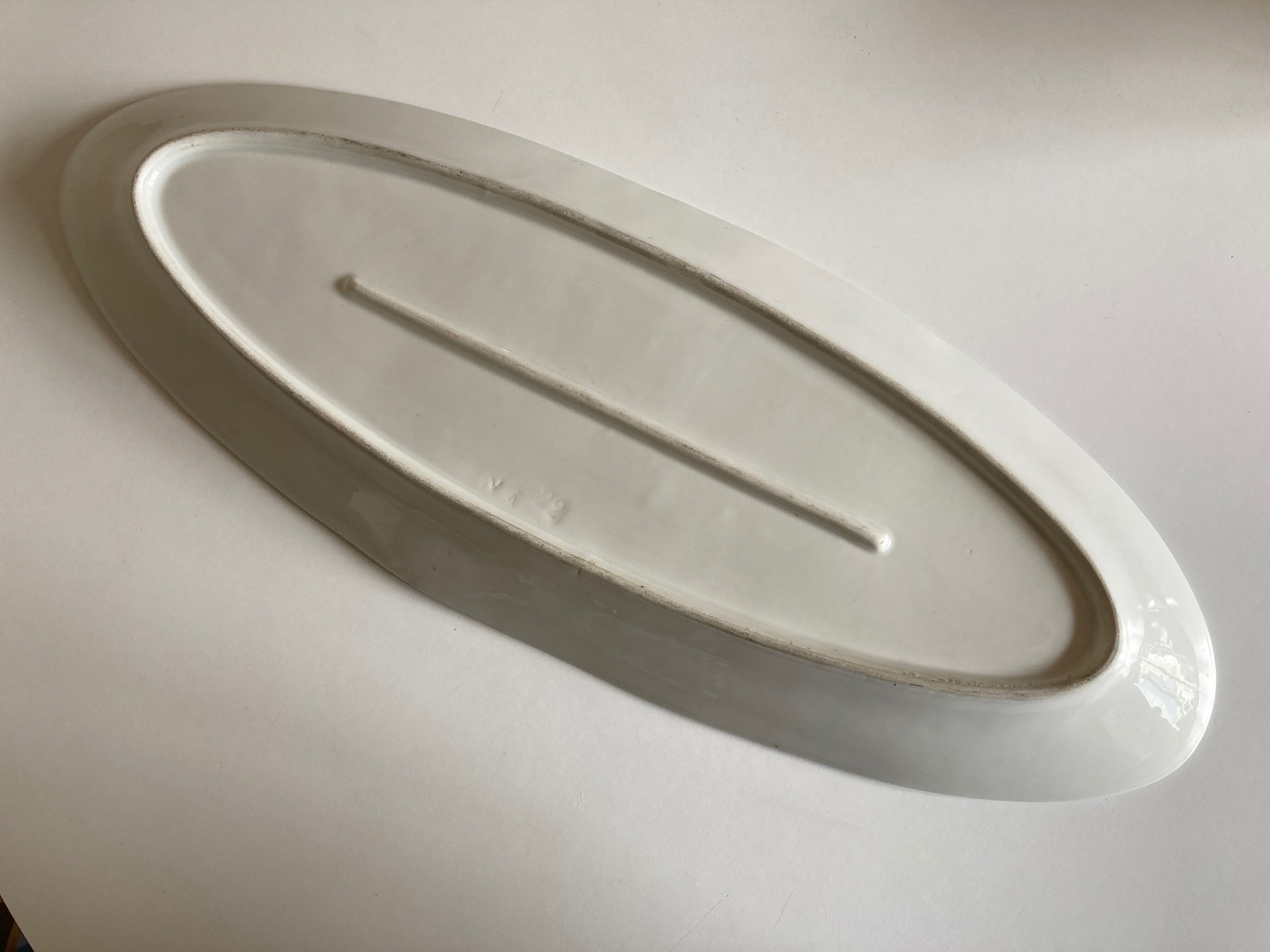 Shuttle fish dish 19th 62cm