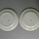 Set de 2 assiettes décor fleurs et abeilles, fin XIXème