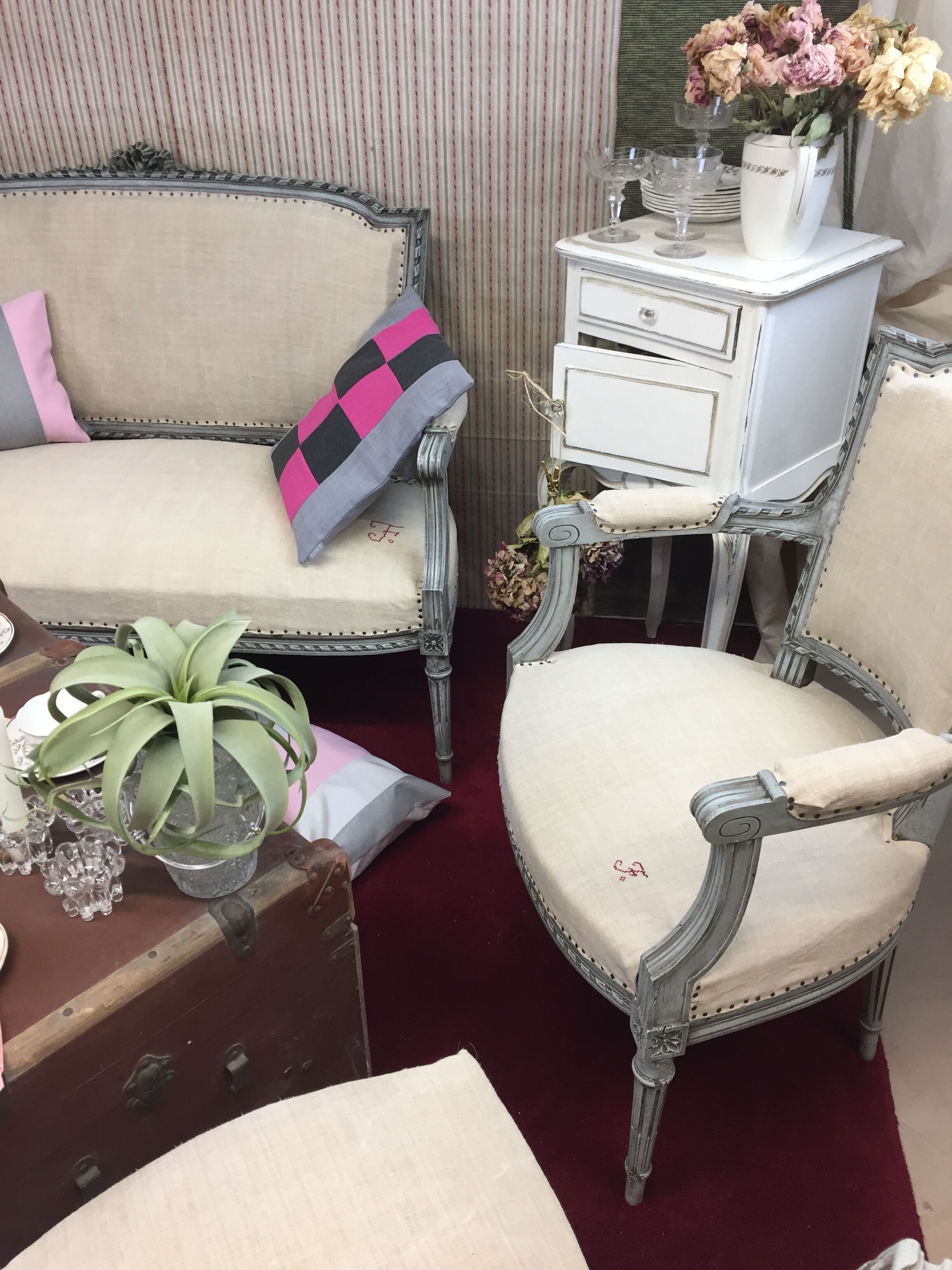 Armchair Cabriolet old Louis XVI style completely renovated