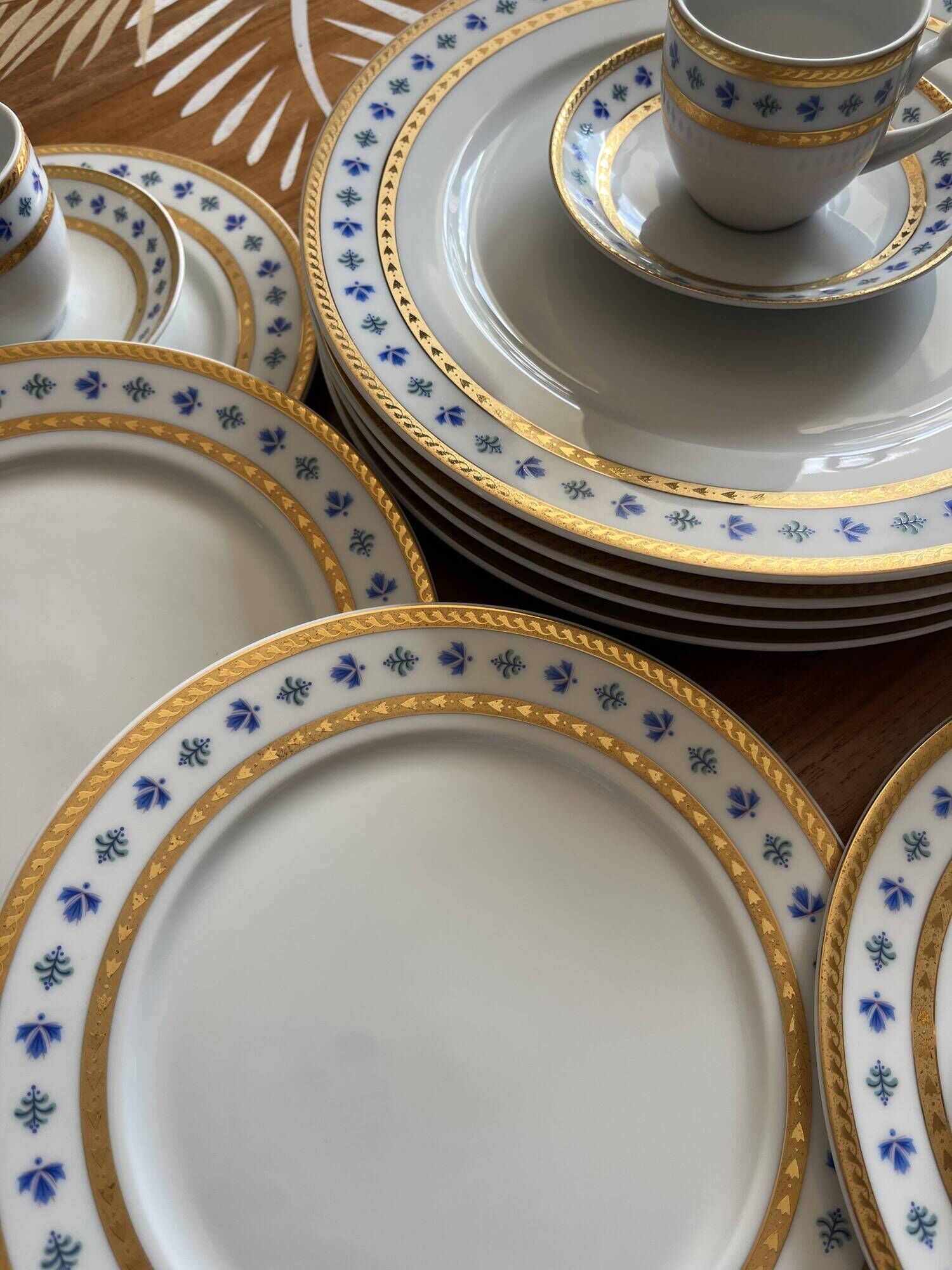 Service of 12 fine porcelain pieces Karlovy Vary Porcelain