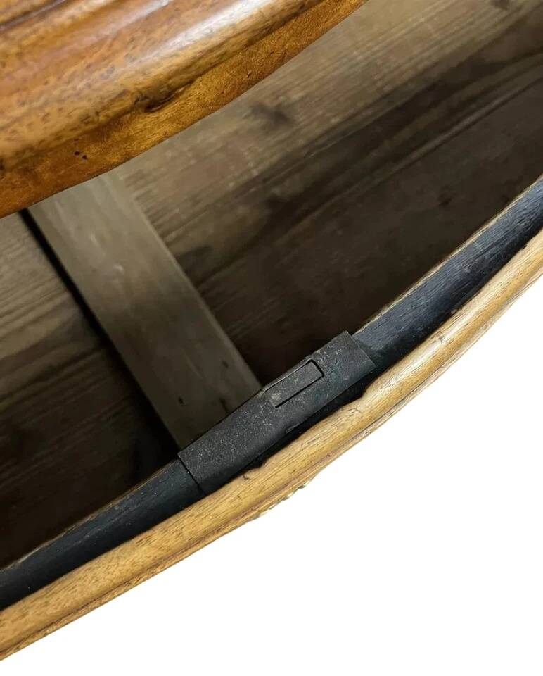 Curved Lyonnaise chest of drawers, Louis XV period, in solid walnut, circa 1750