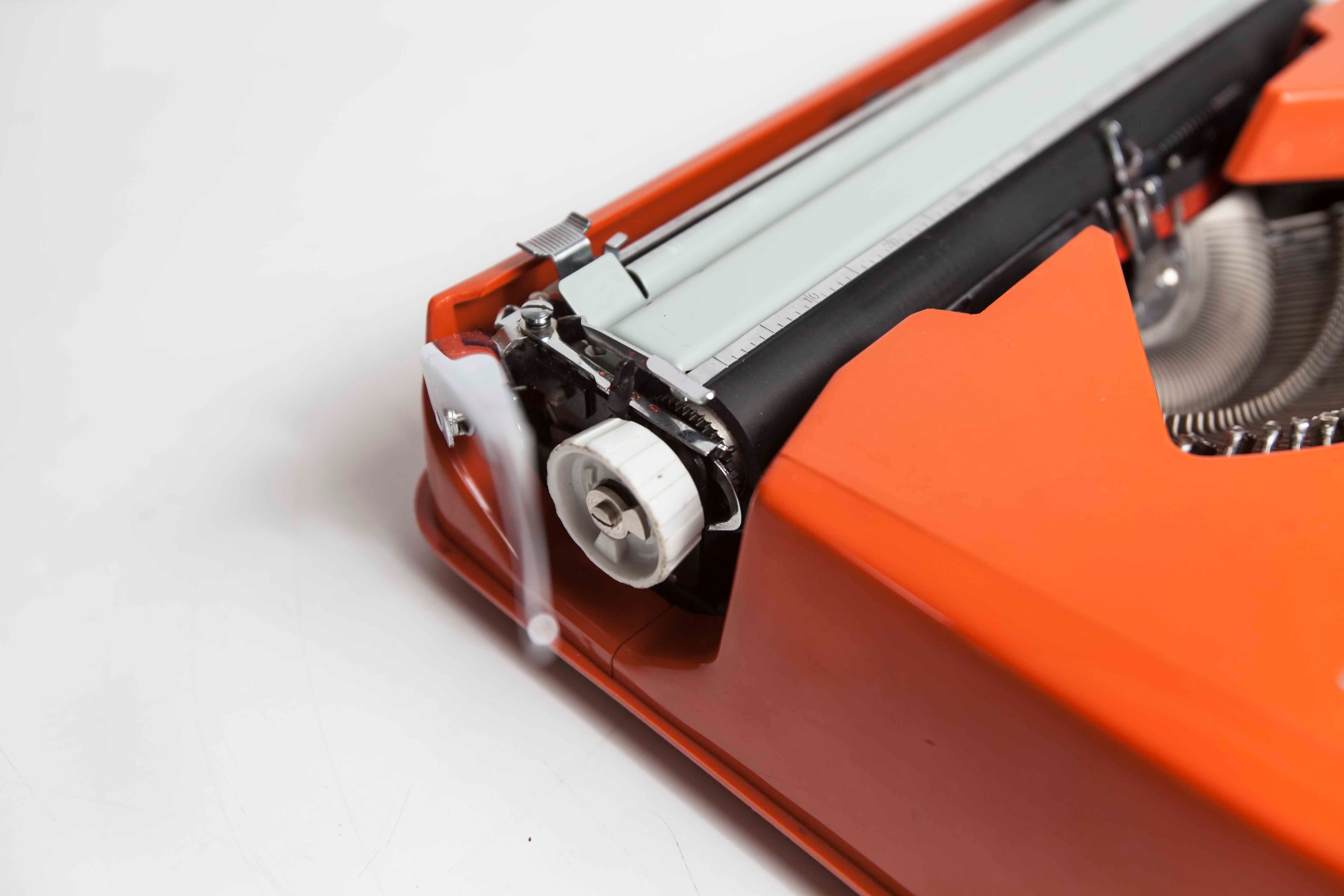 Hermès Baby 1972 new ribbon typewriter