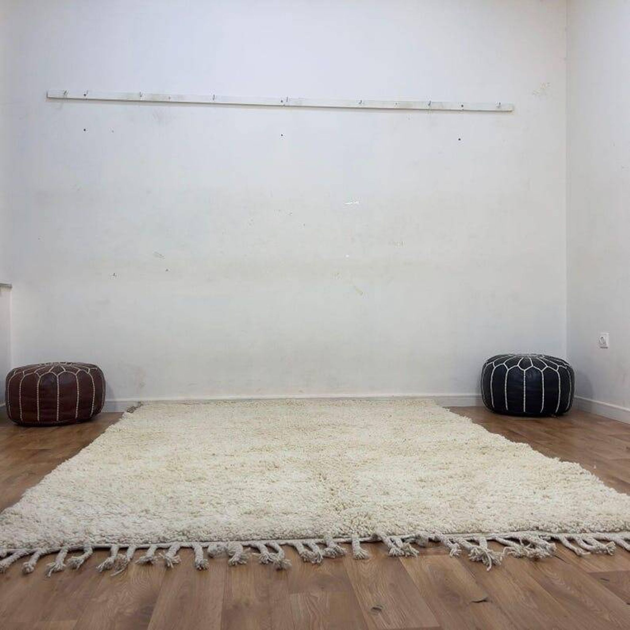 Handmade traditional wool rug 1.5/2.5 m