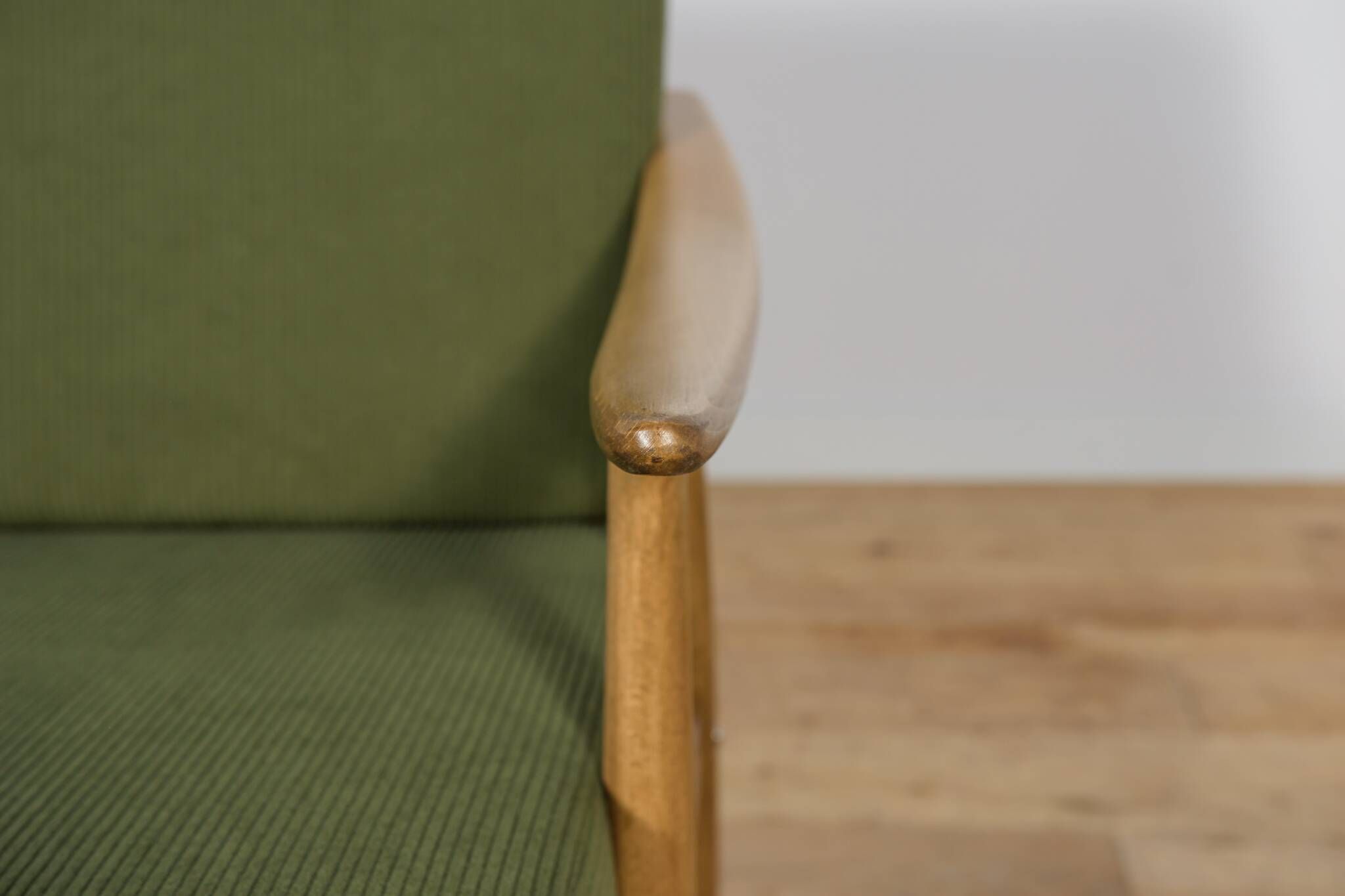 Mid-Century Modern Armchairs from TON, Czechoslovakia, 1960s, Set of 2