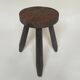 Tabouret tripode moderniste