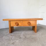 Meuble d’appoint bas style Perriand