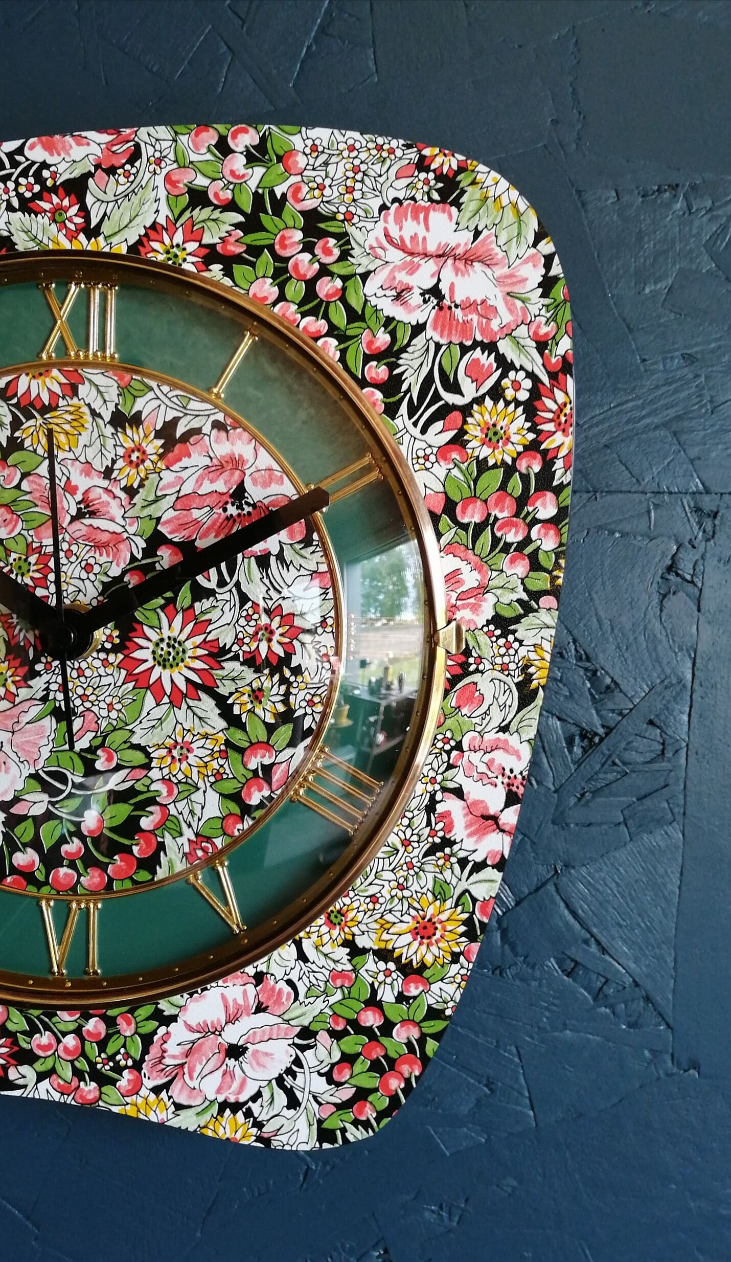 Vintage clock silent wall pendulum "Flowers Cherries"