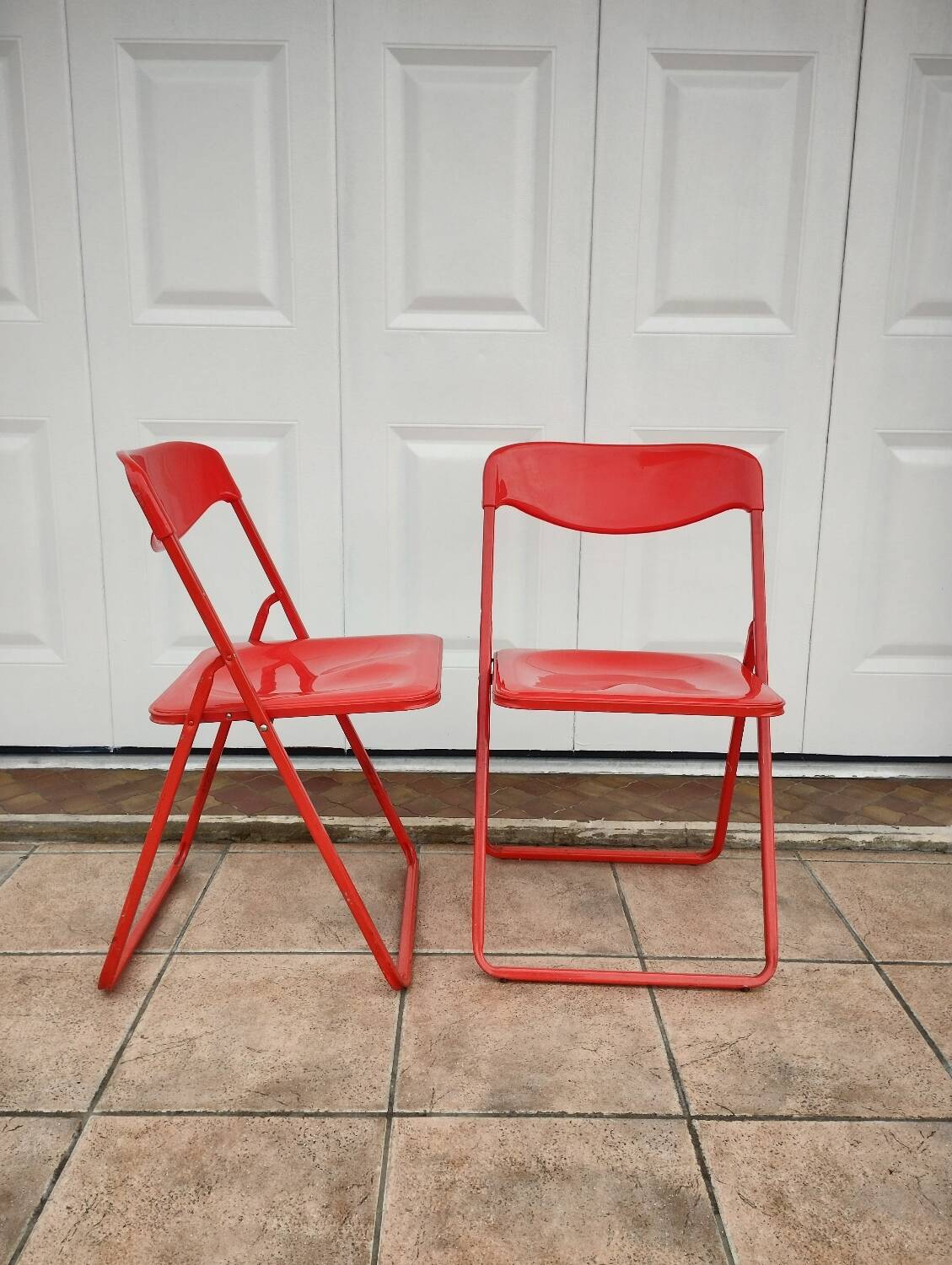 Pair of Italian folding chairs