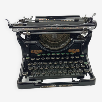 Underwood No. 5 of 1911 typewriter - Standard - Champion