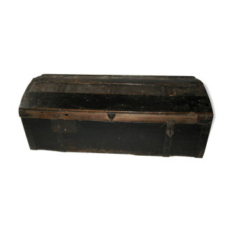 Trunk wood and leather