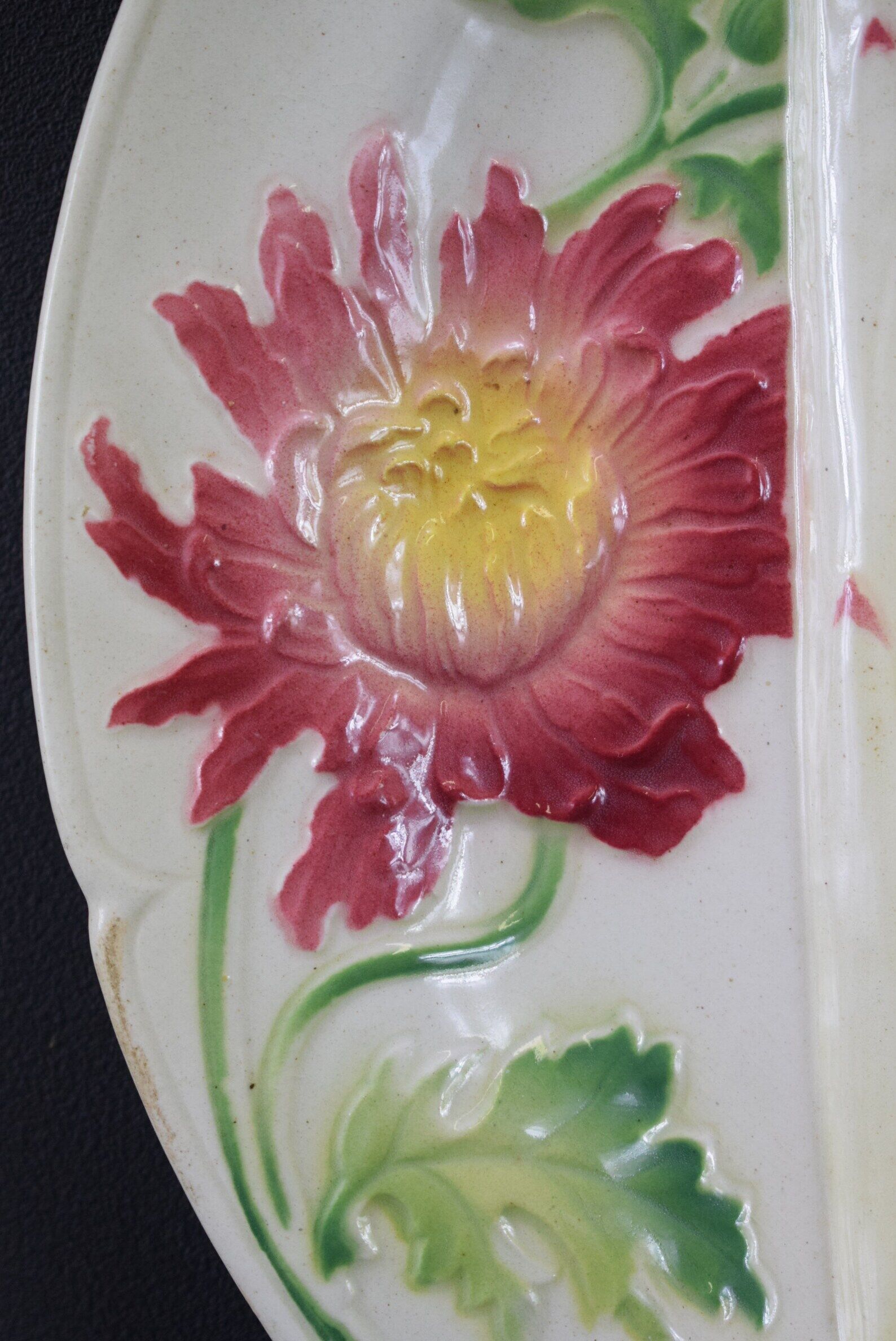 Asparagus plate in slip by st clément art nouveau