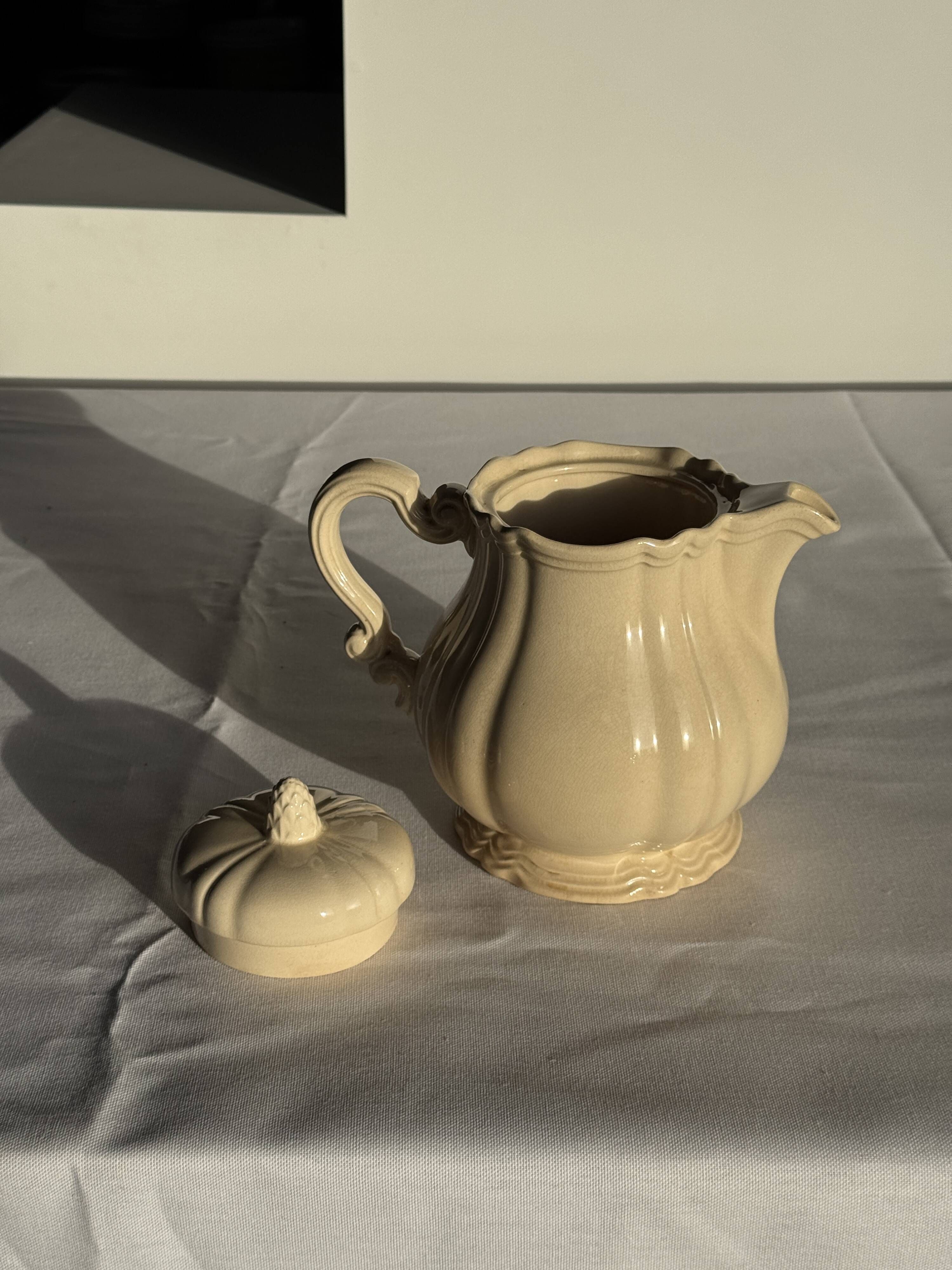 Cream teapot and its sugar bowl Sarreguemines France