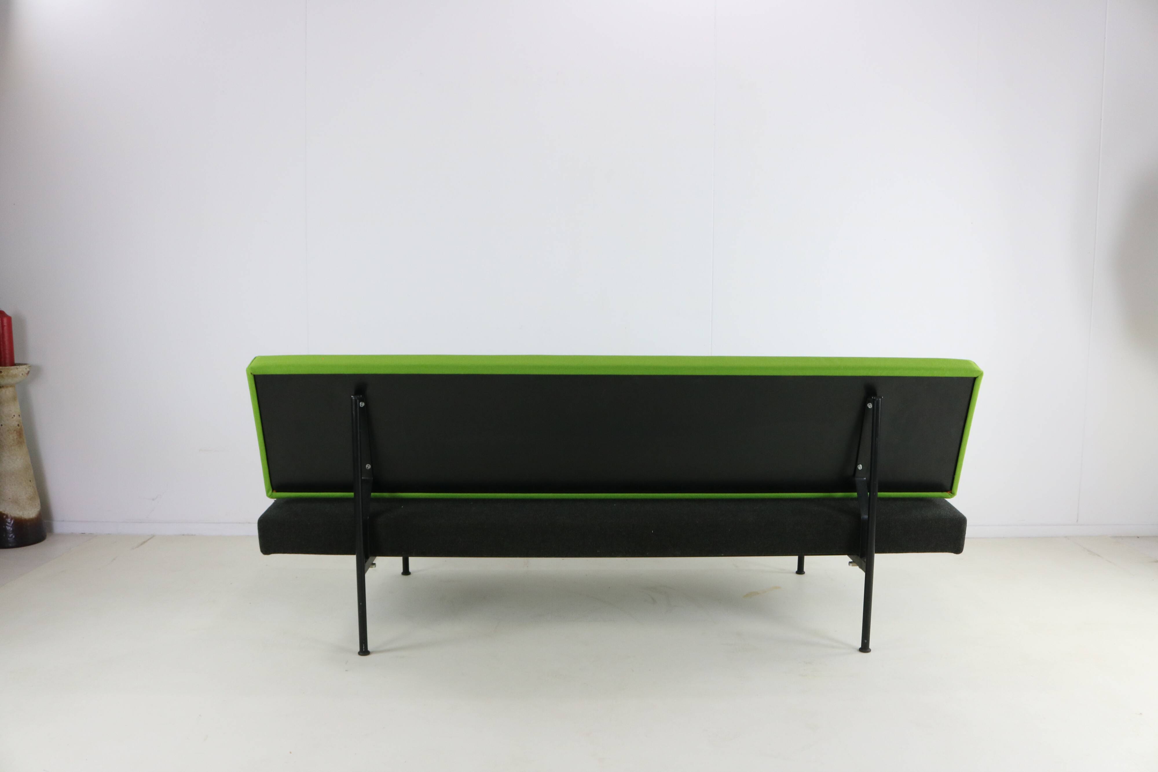 Sixties design sit/sleep sofa by Cordemeyer for Gispen Holland