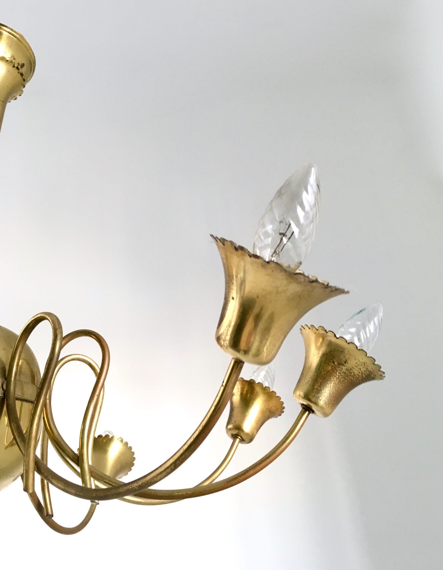 Beautiful Vintage Round Brass Chandelier with 10 Lights, Italy