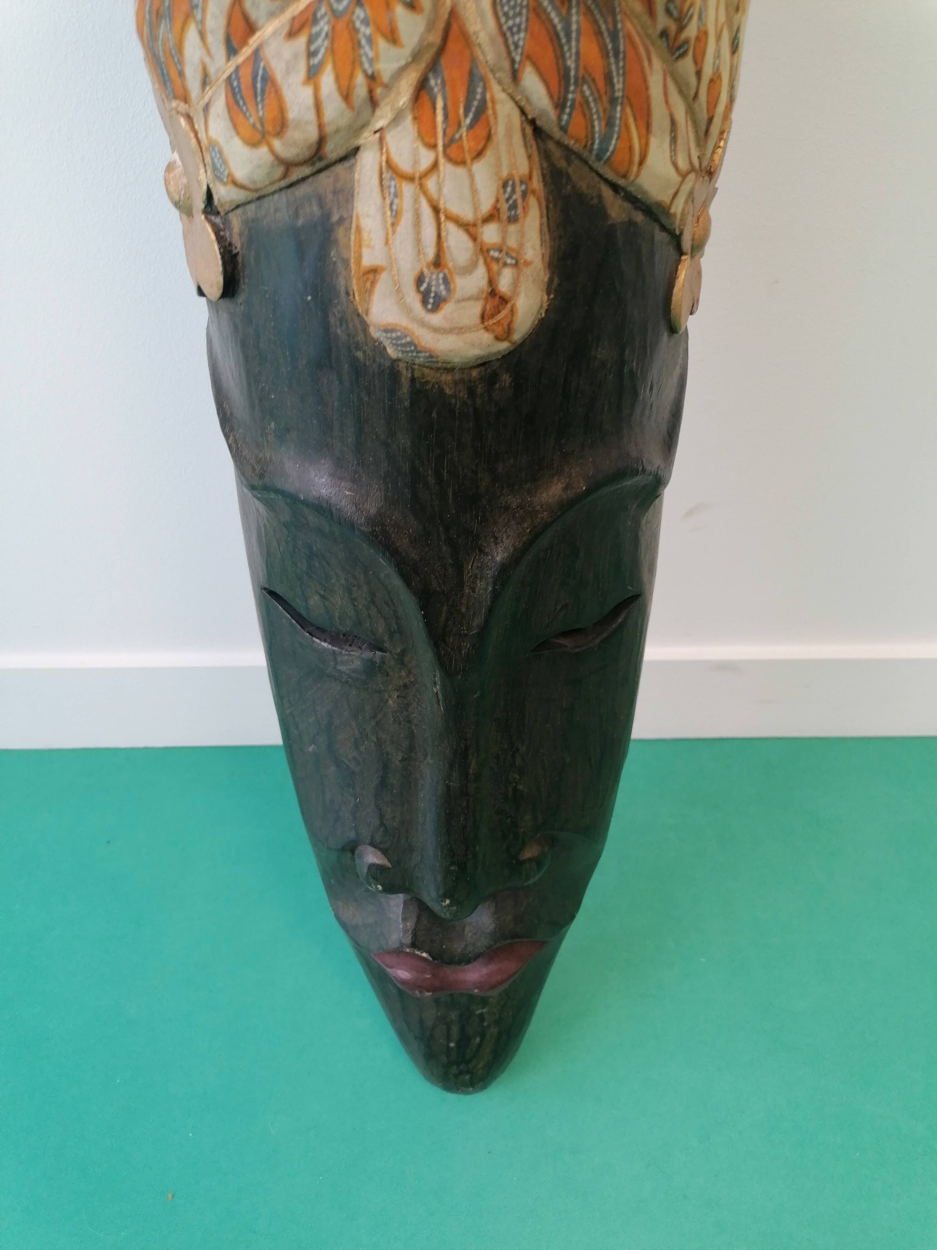 Ethnic wall mask carved wood and printed fabric – 101 cm