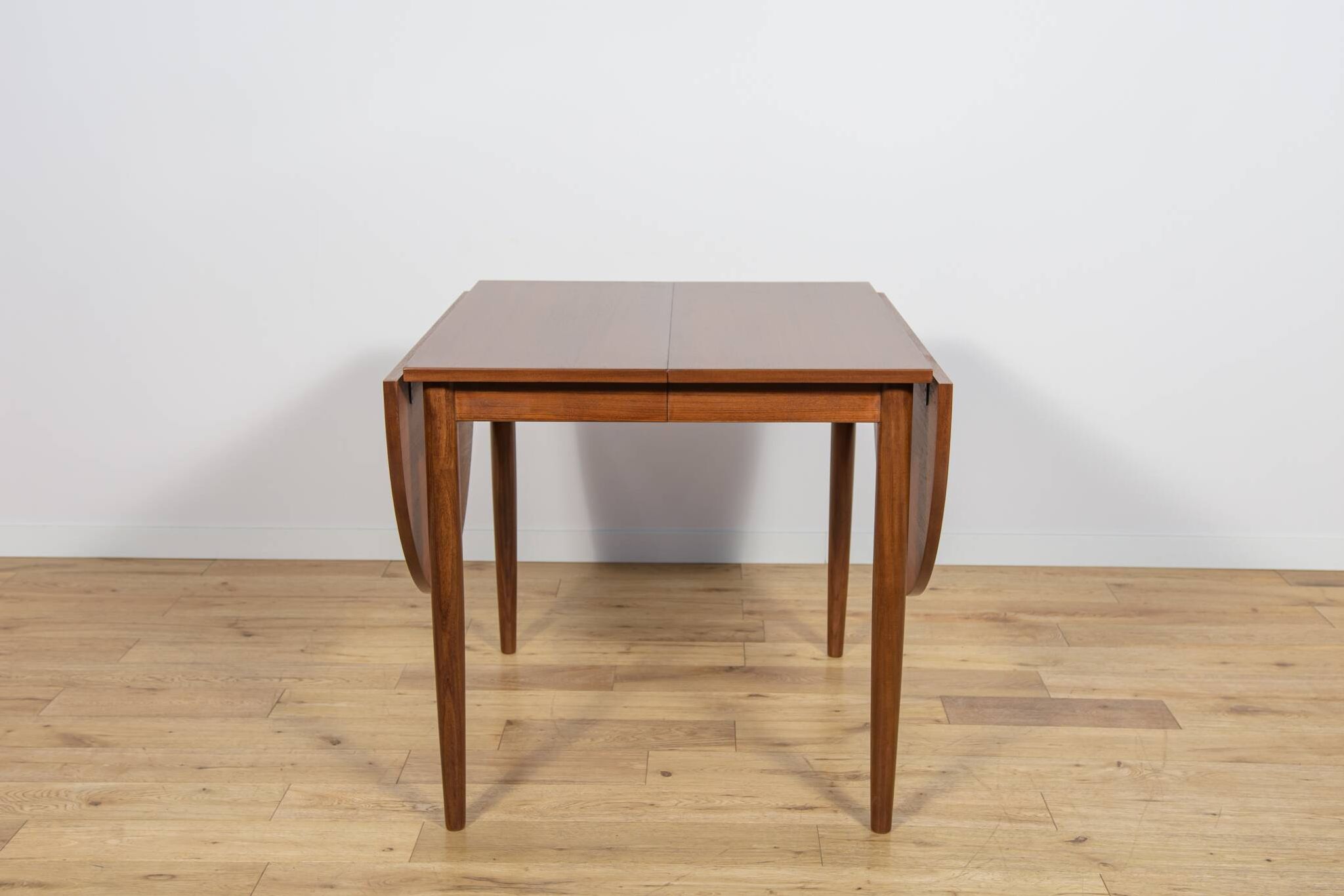 Table à manger extensible en teck et palissandre des années 1960, Danemark.