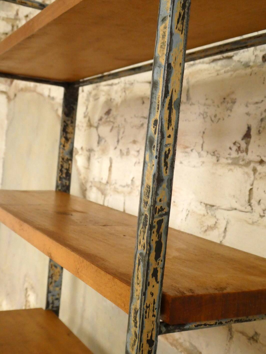 1930 freestanding shelf