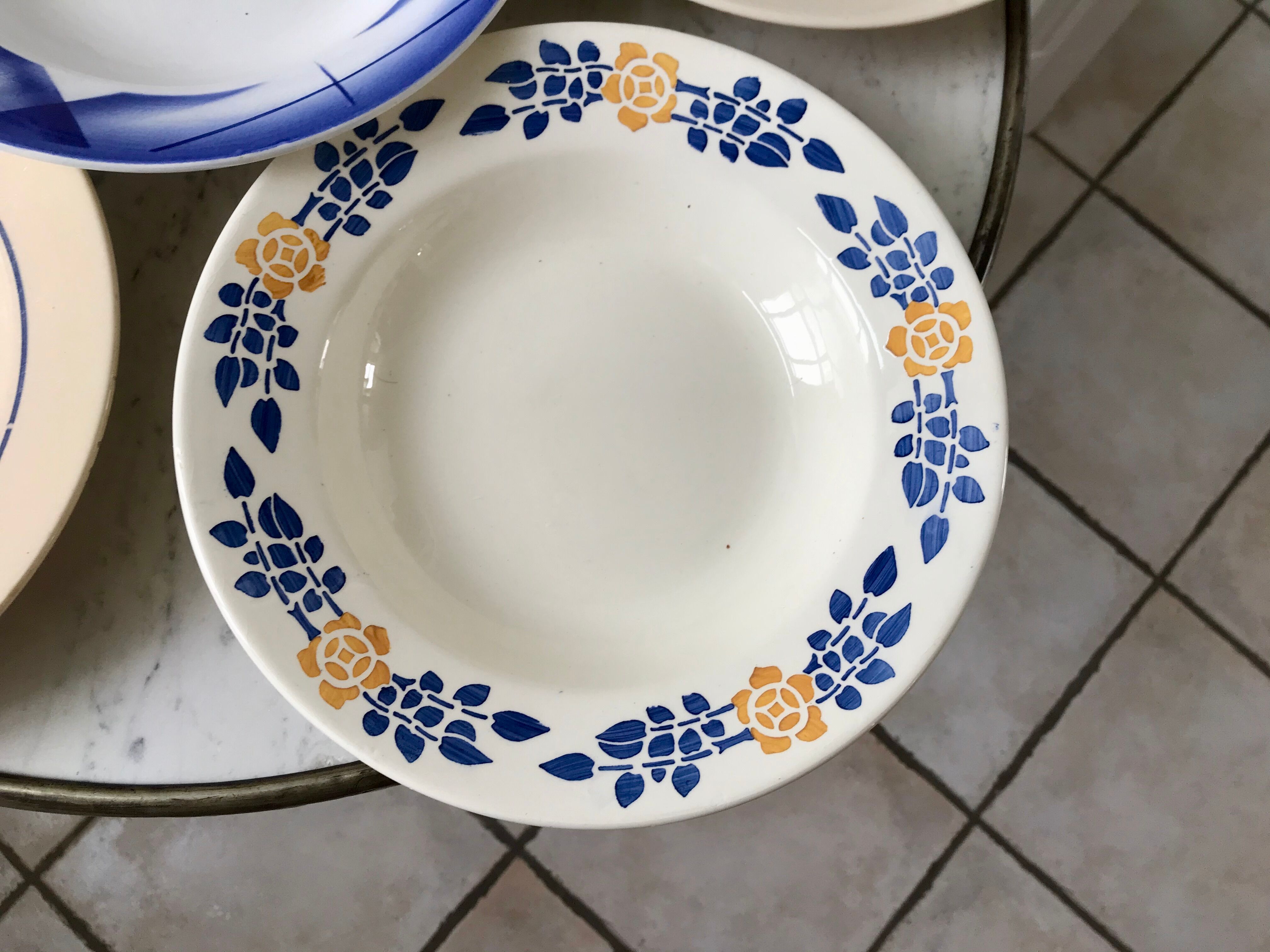 Lot de 6 assiettes creuses dépareillées digoin "artix", badonviller, nouvelles galeries années 40-50