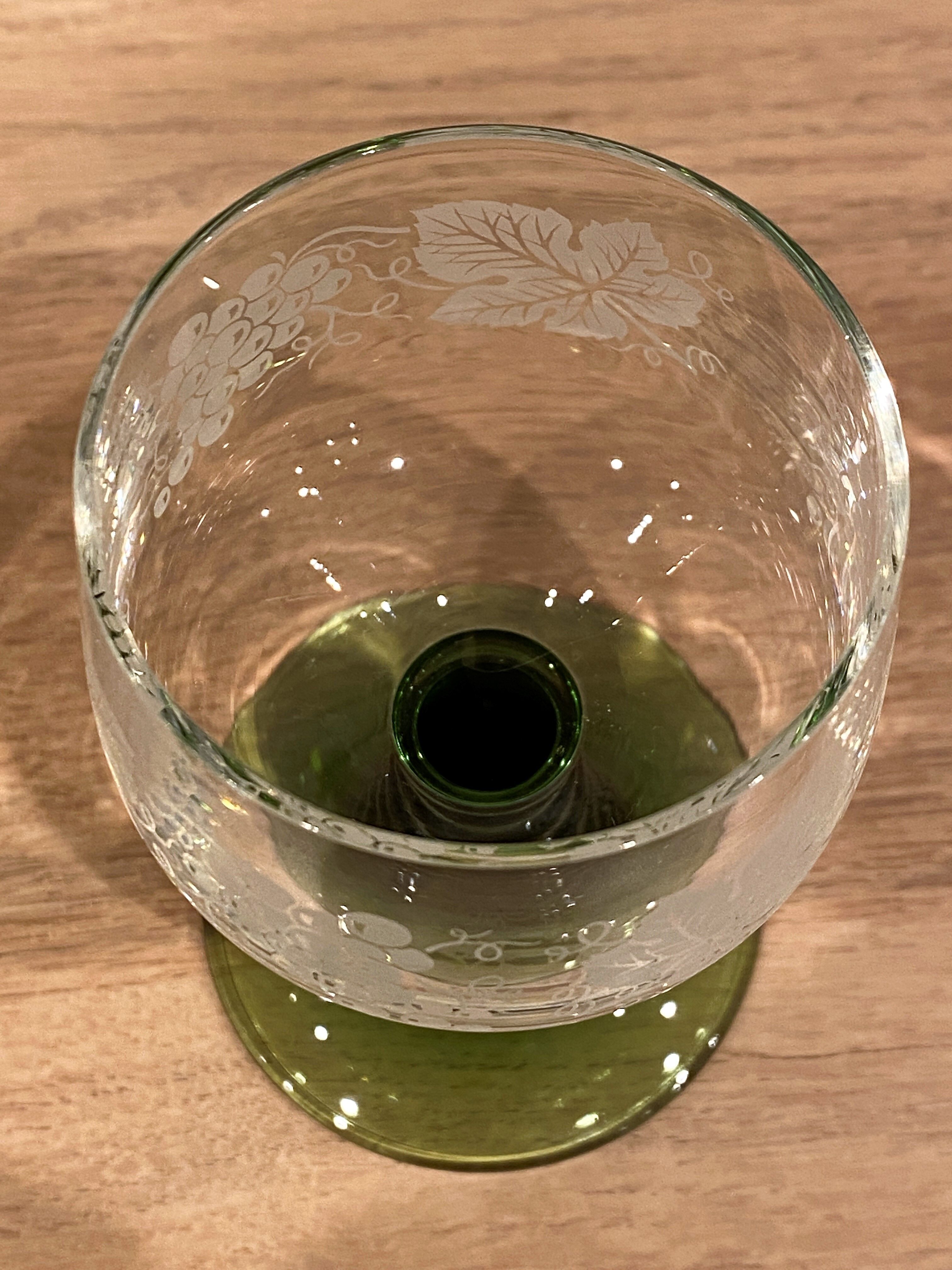 Set of 4 glasses of white wine from Alsace