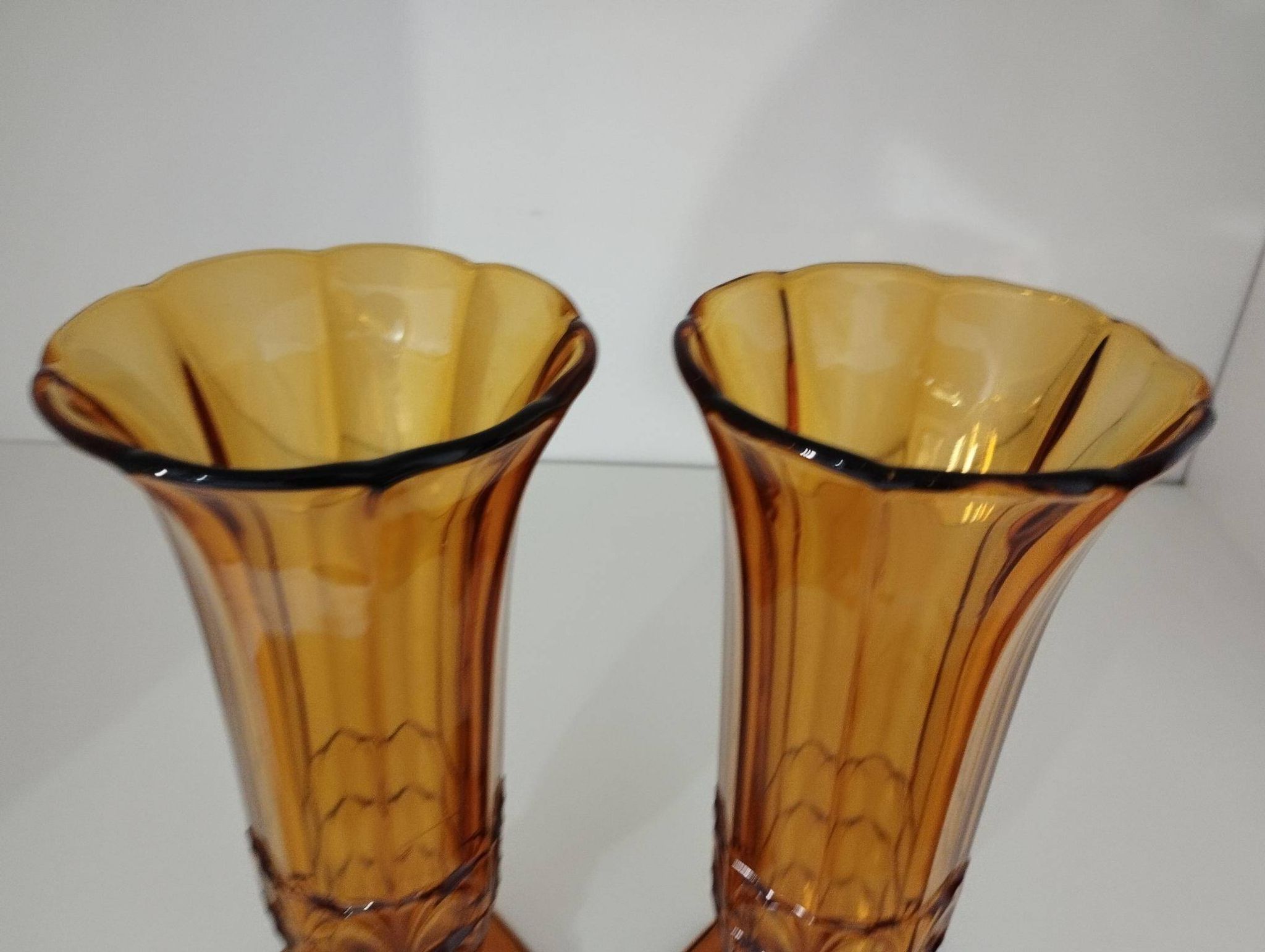 Pair of Art Deco vases, Val-Saint-Lambert crystal, 1930