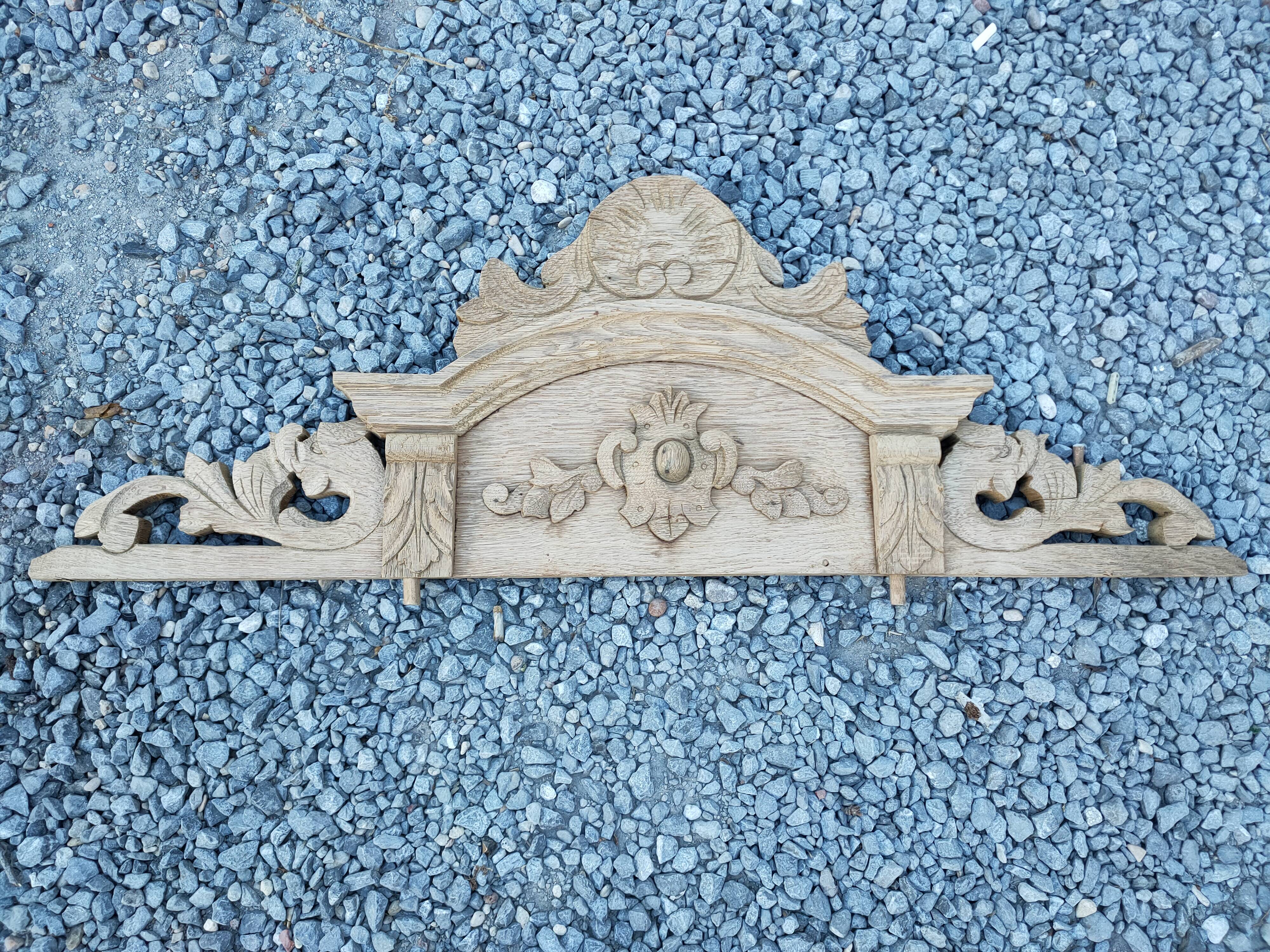 ancient oak pediment