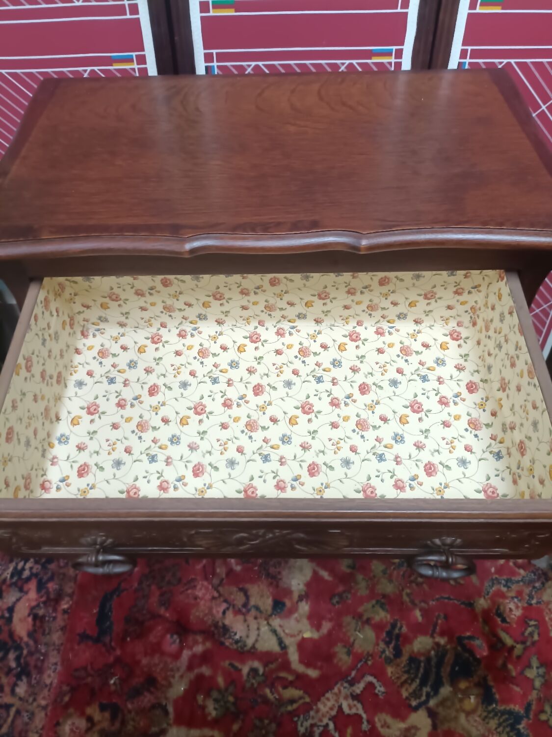Chest of drawers in solid Louis XV style beautiful condition