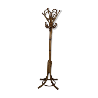 "Parrot" coat holder