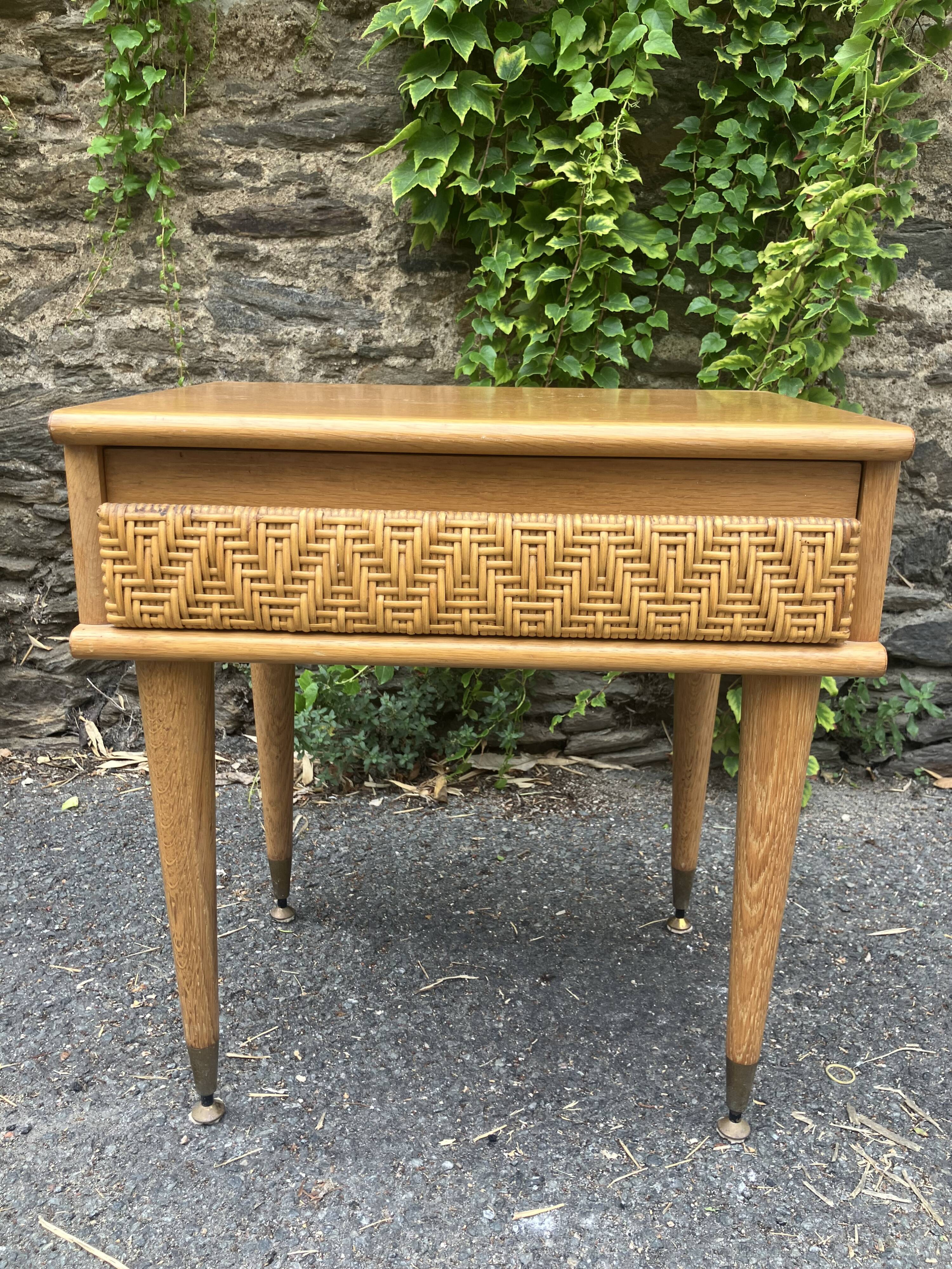 Vintage oak and rattan bed + 2 matching bedside tables – 1950s/60s – invoice