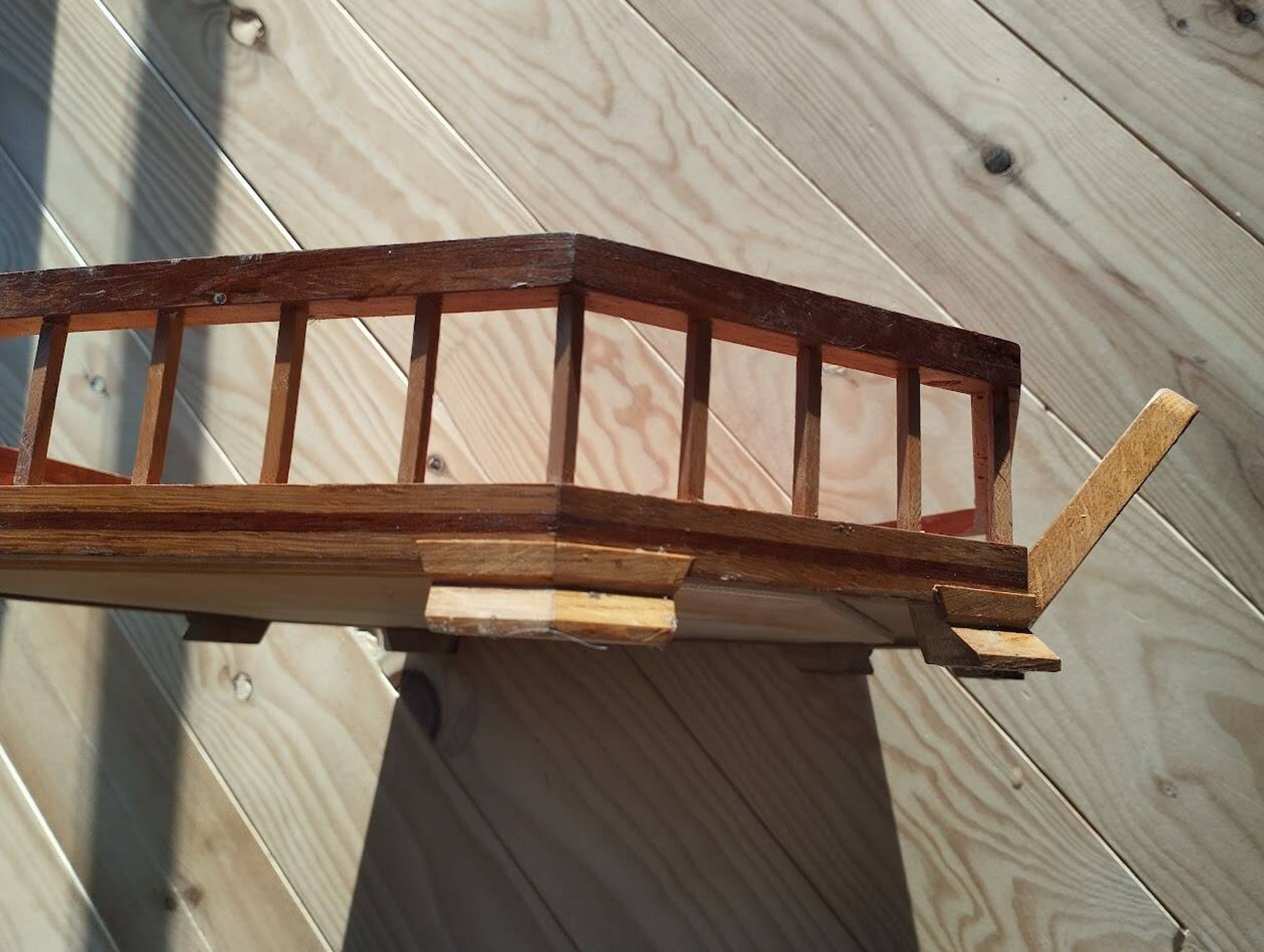 Plateau octogonal en marqueterie de bois