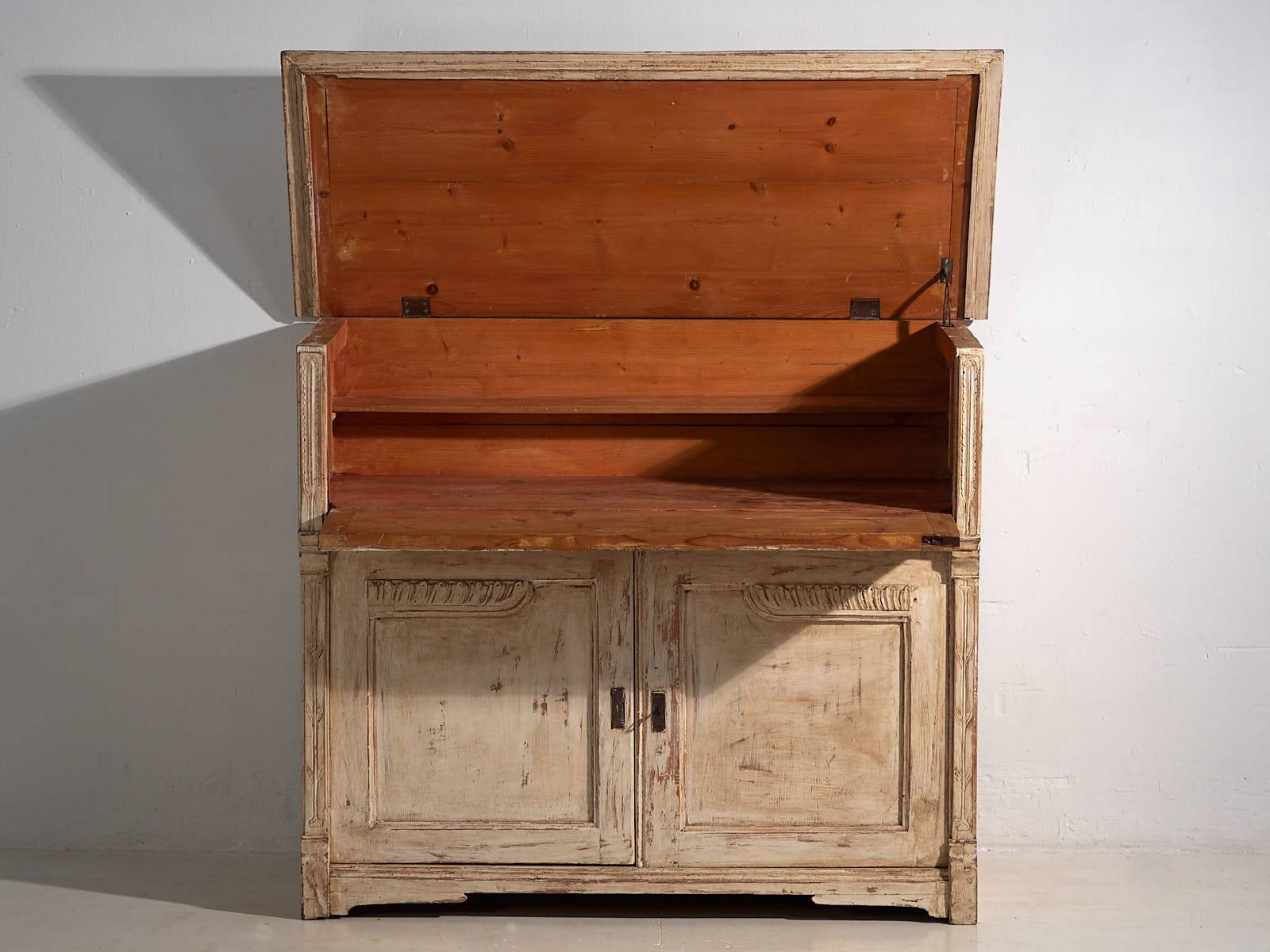 Antique white desk chest of drawers (circa 1920)