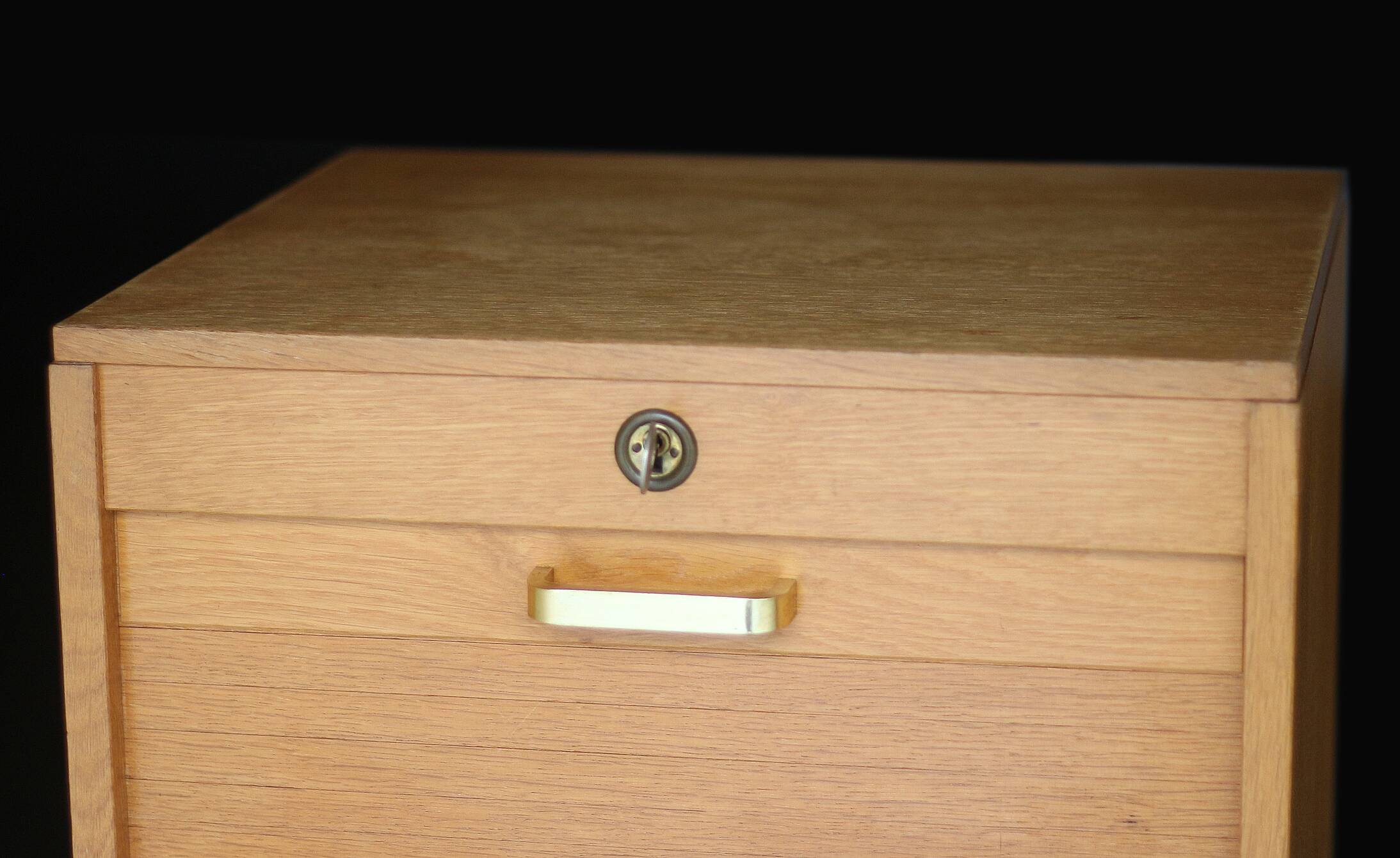 Notary's curtain cabinet in light oak (very good condition)